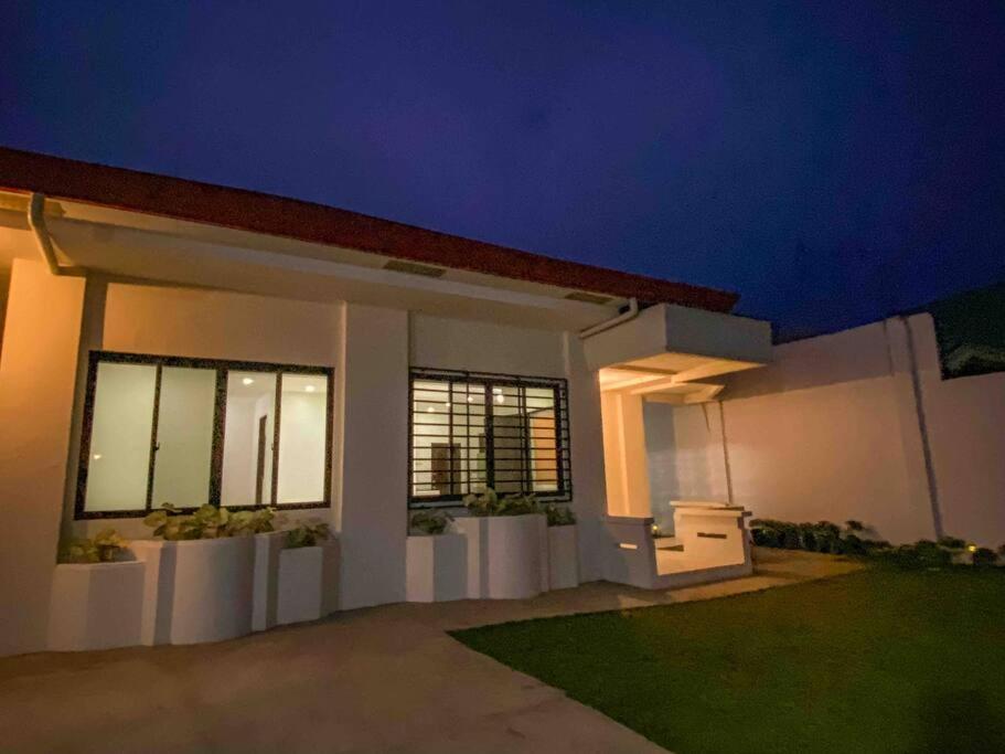 New Big Cozy Affordable 3 Bedroom House view 5