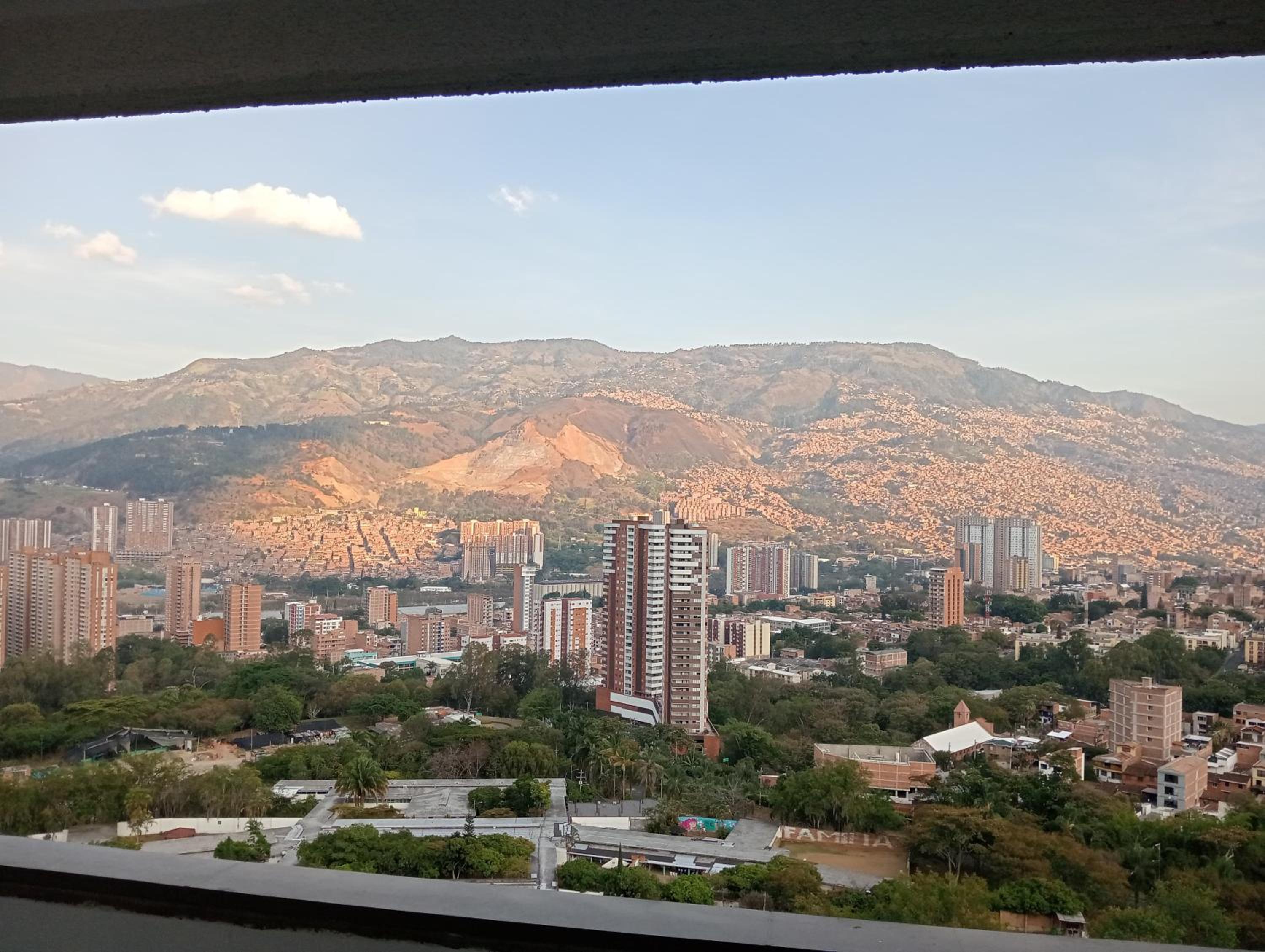 Apartamento en Edificio Puerto paraiso en Bello Antioquia