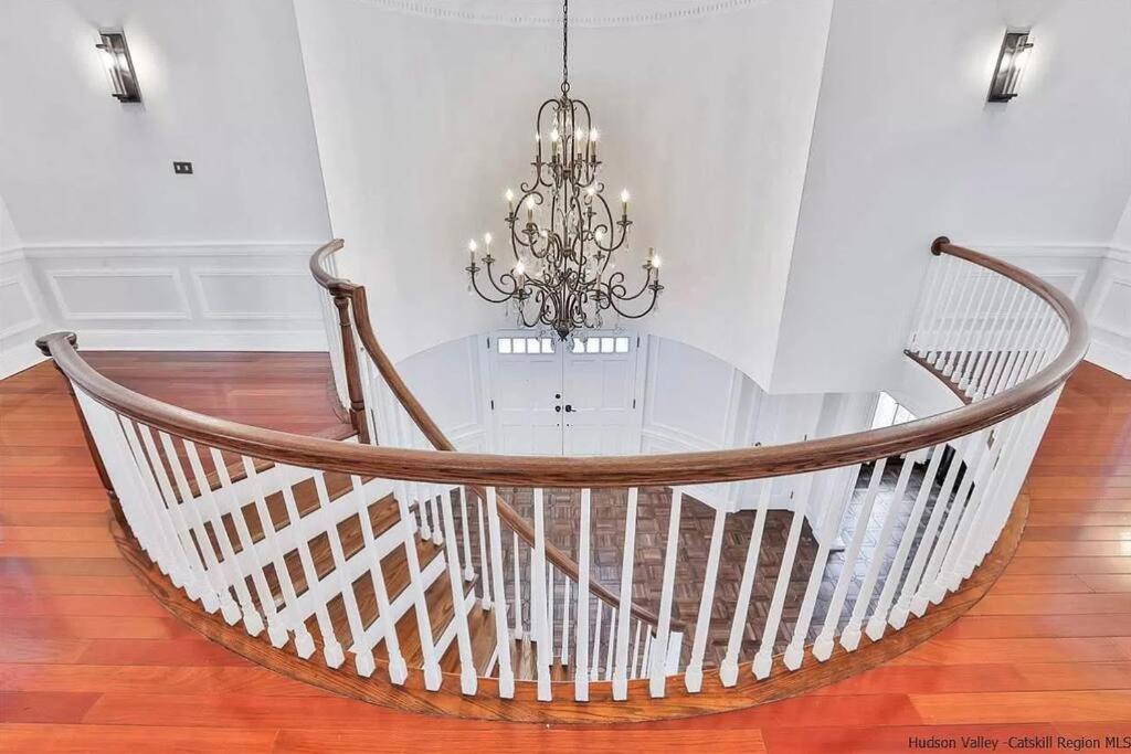 Highland Mansion