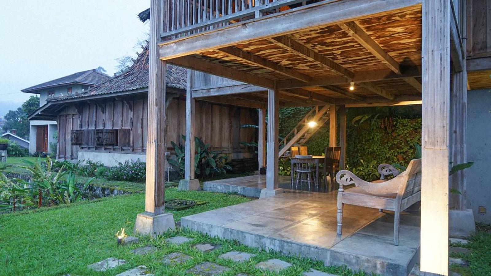 Baleluhur Villa Ciwidey view 4