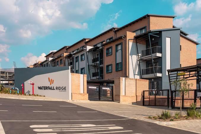 The Waterfall Nest 2 Bedroom Apartment view 2
