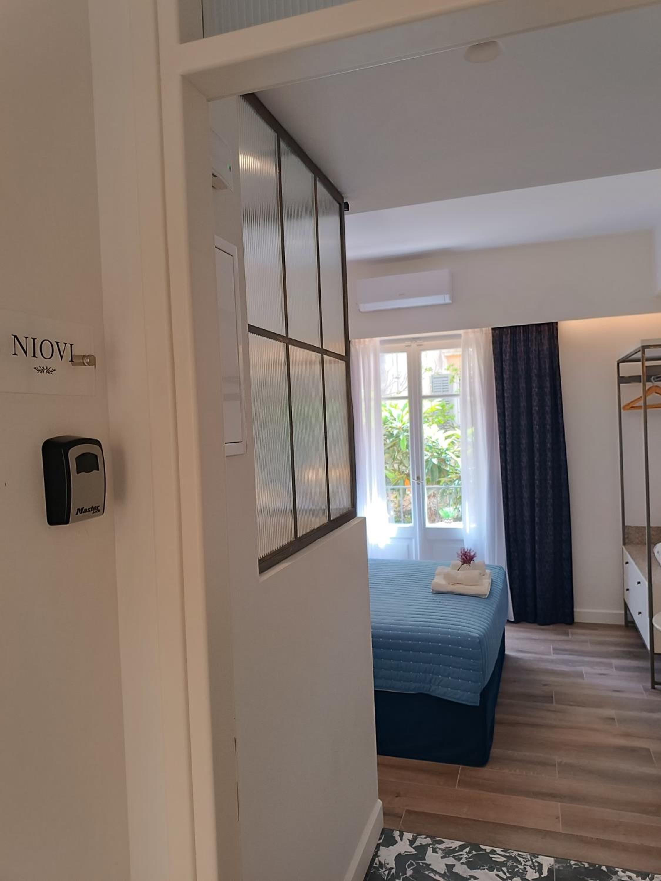 MUSES LUXURY SUITES