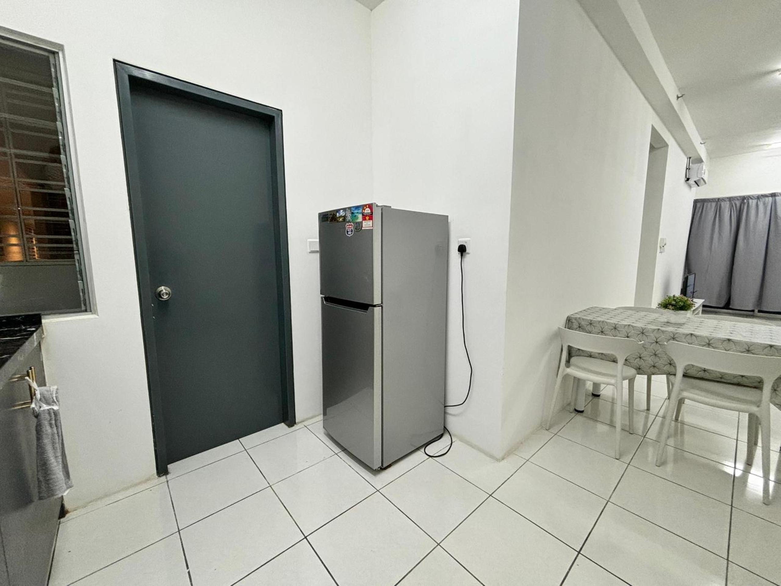 KLIA Nur Impian Guesthouse photo 6