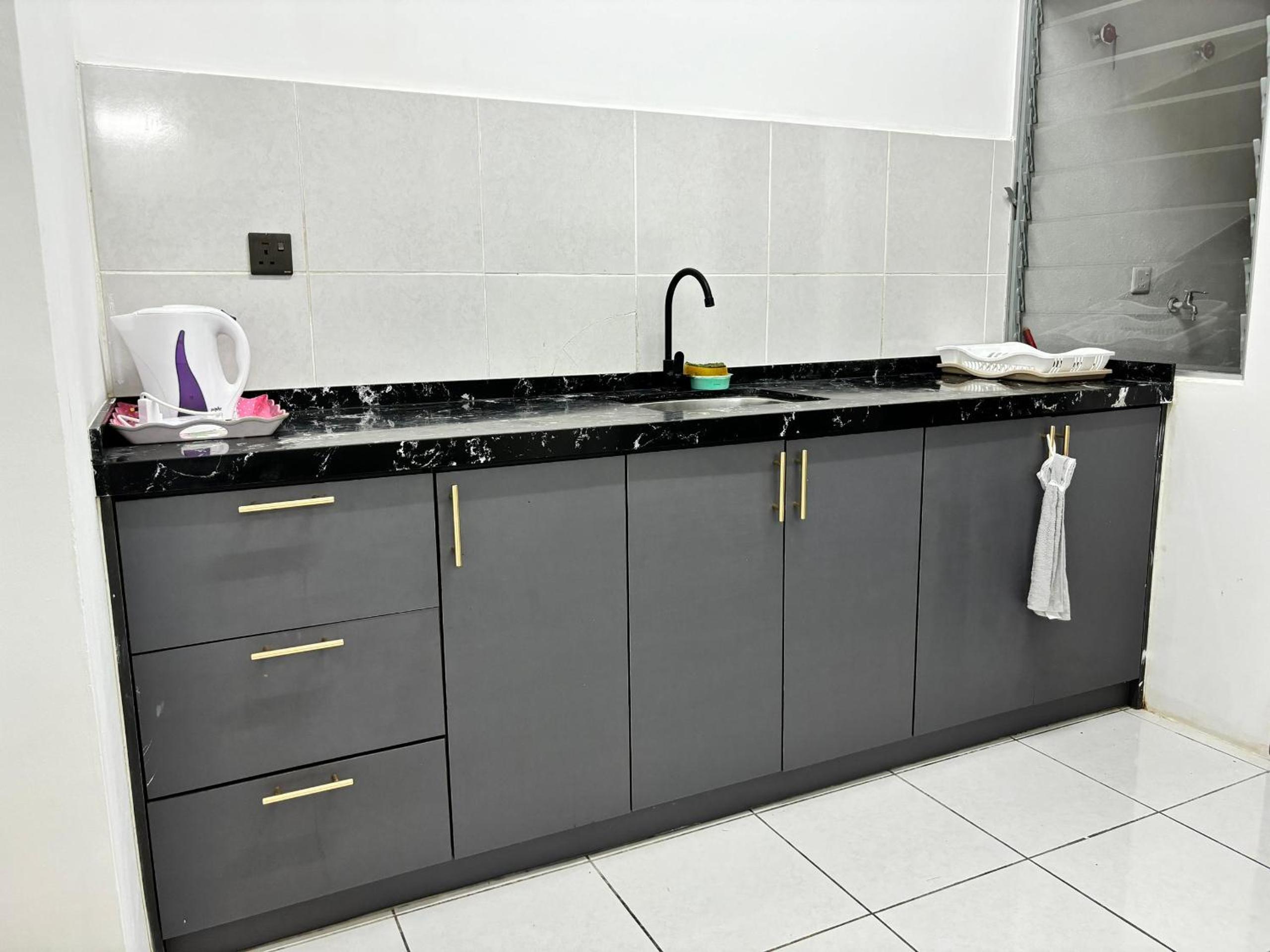 KLIA Nur Impian Guesthouse photo 8