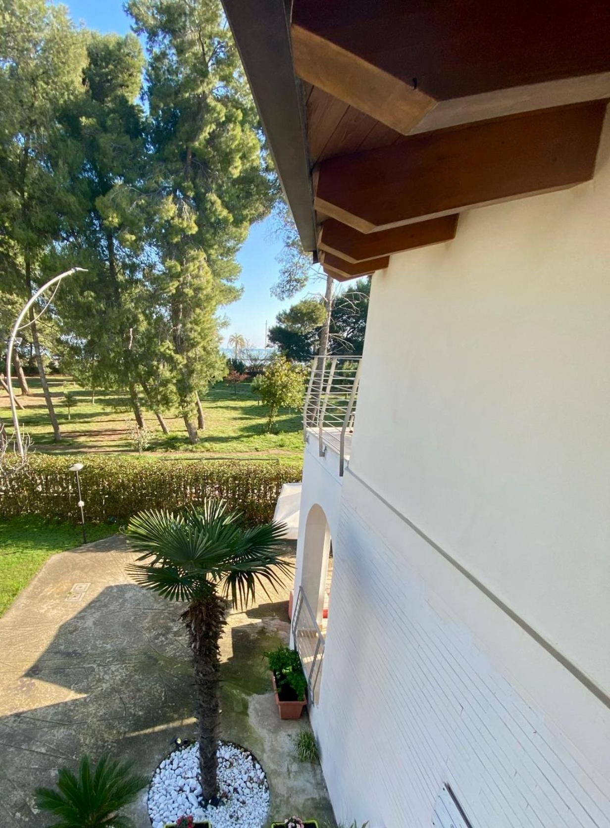 villa california -appartamento in villa privata view 2