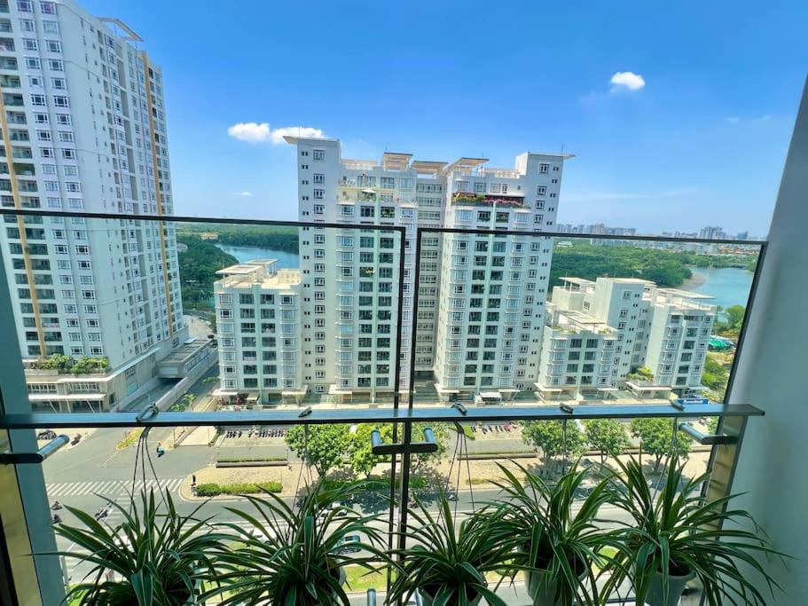 The Ascentia - Scandinavian apartment - Near SECC, Mall