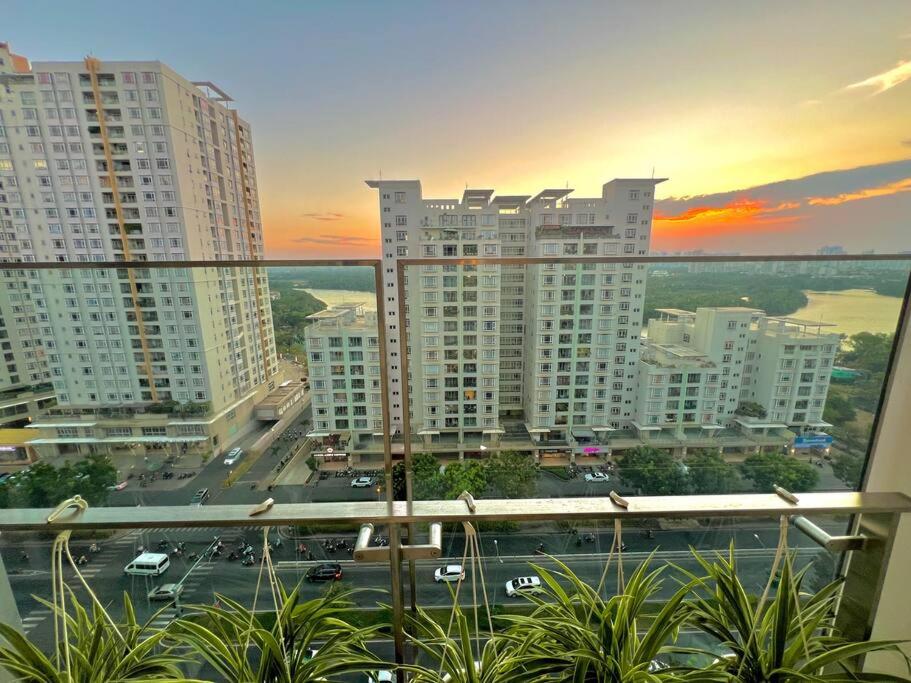 The Ascentia - Scandinavian apartment - Near SECC, Mall