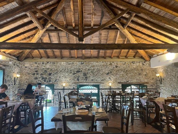 Antico Borgo Etneo Country Hotel