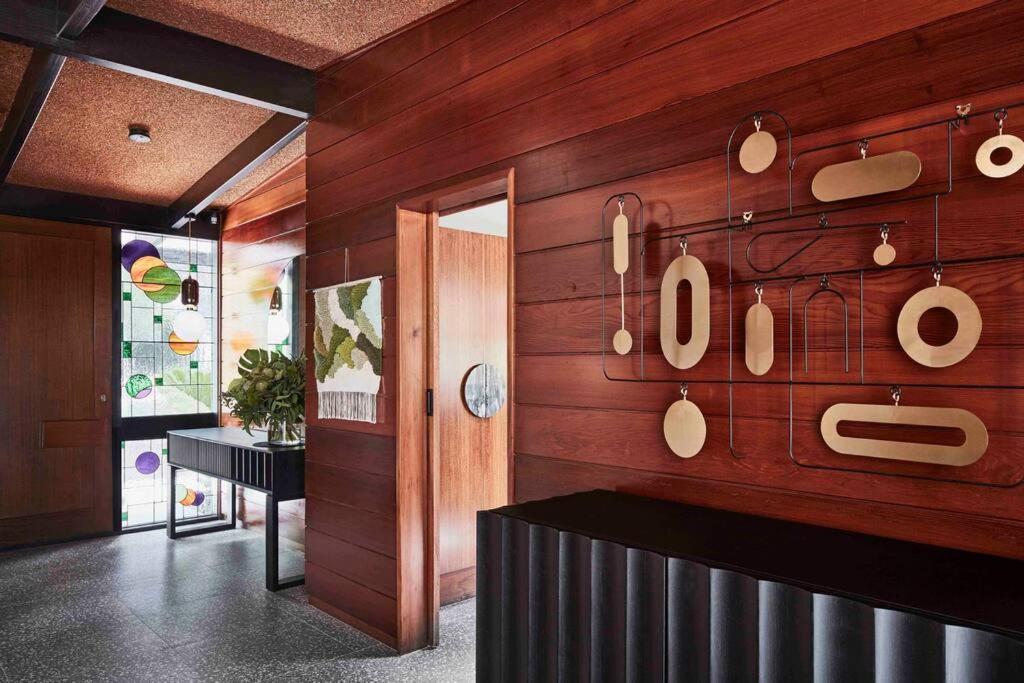 Sibbel House- Luxurious Mid-Century Modern Home, Yarra Valley