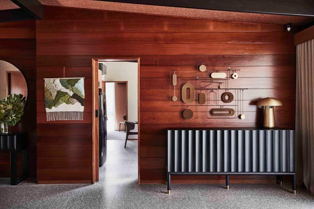 Sibbel House- Luxurious Mid-Century Modern Home, Yarra Valley