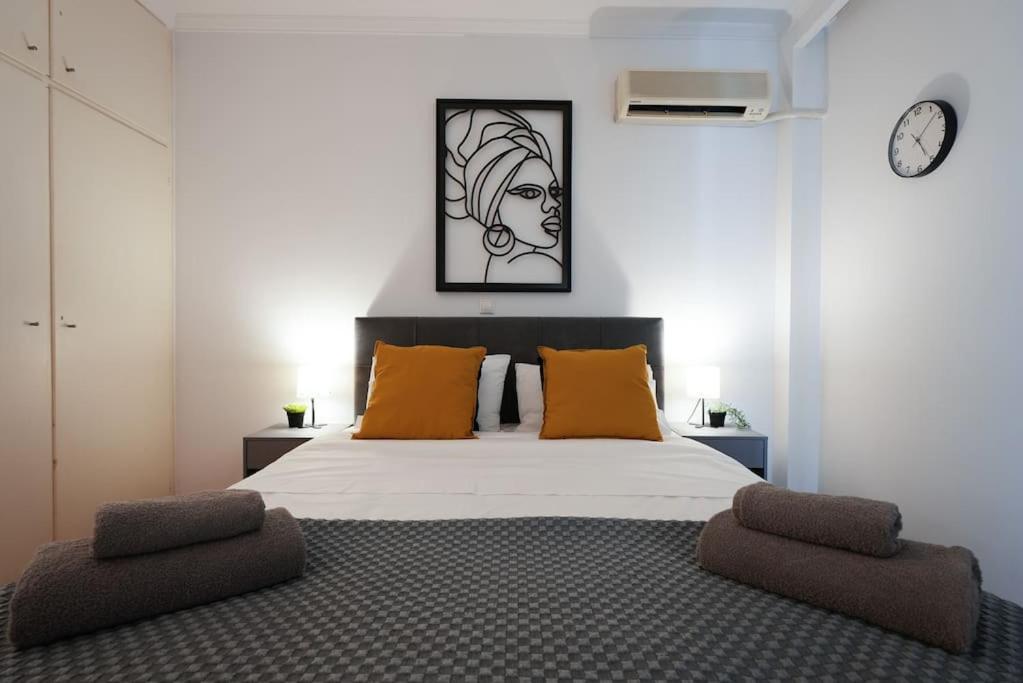 Syntagma square, 70sqm Pentelis sunny apartment