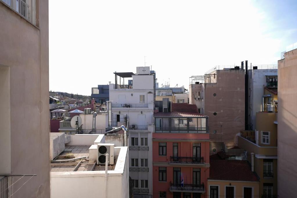 Syntagma square, 70sqm Pentelis sunny apartment