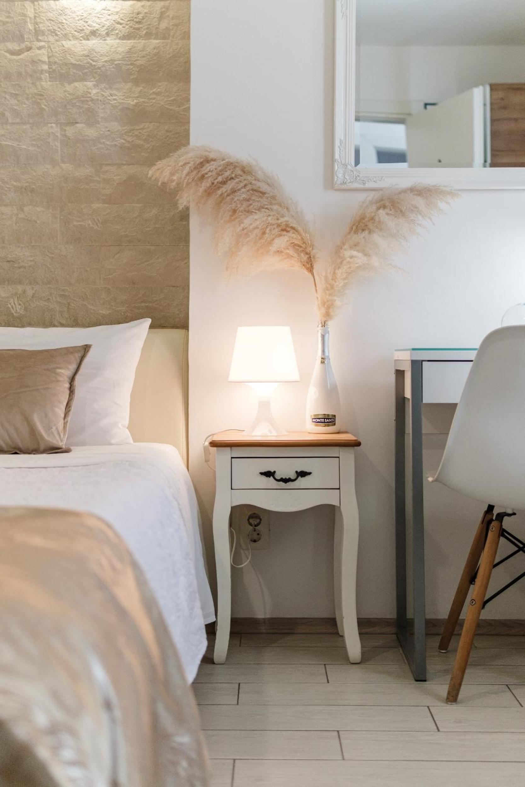 Rooms and apartments Paese view 5