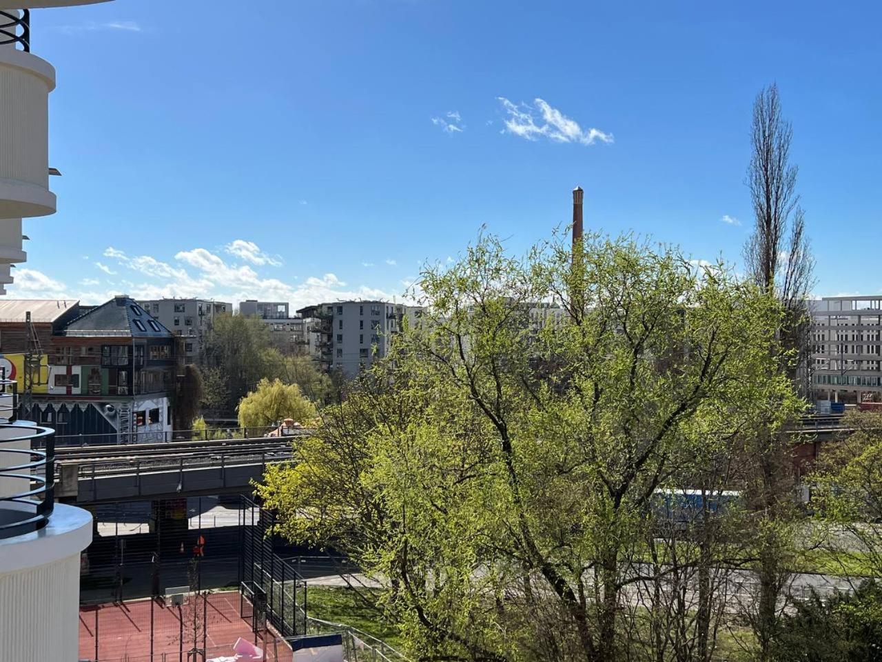 Cozy Apartment in Spandau Rauchstr with Garden View