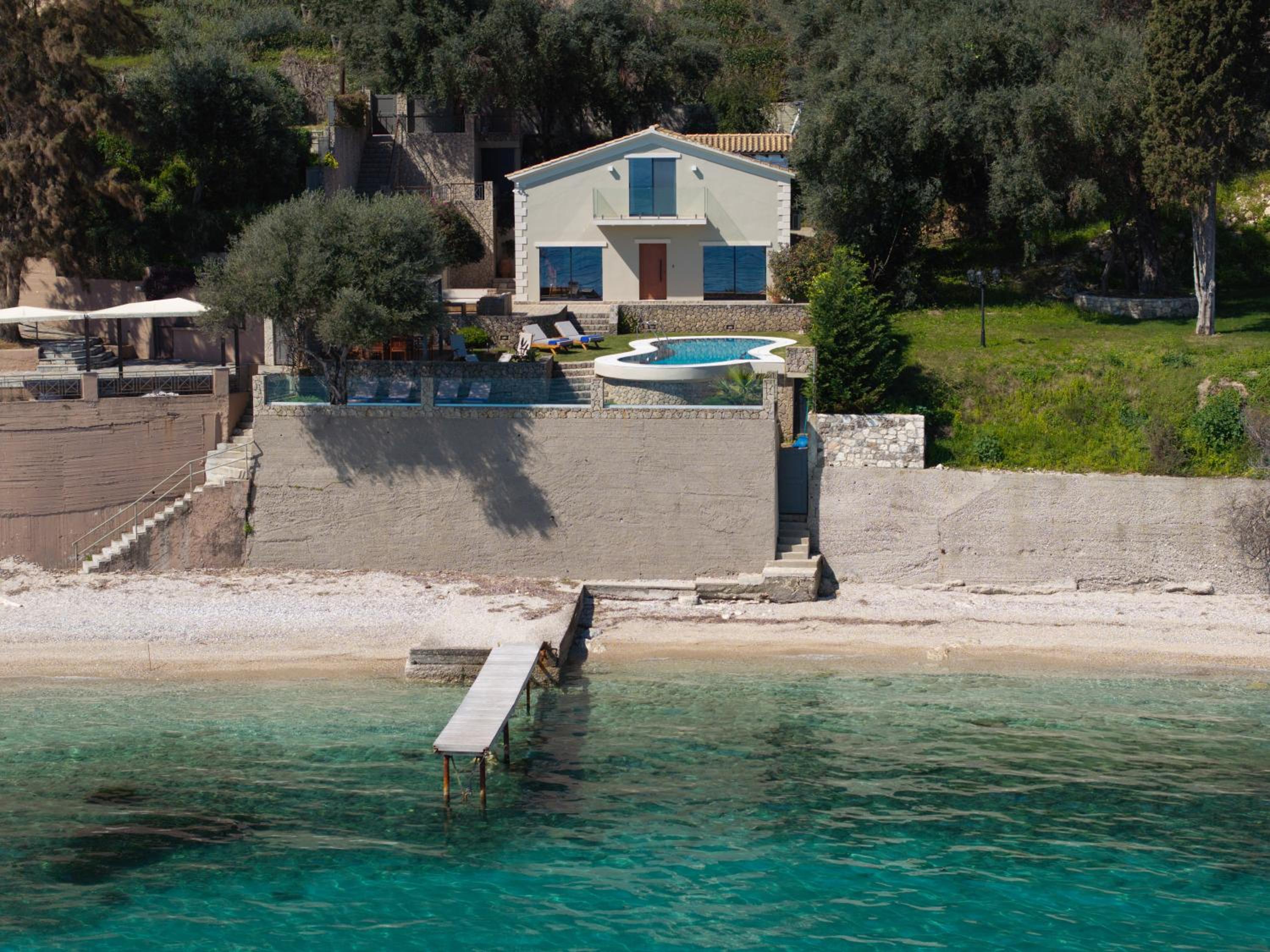 Nisos Villa Emerald