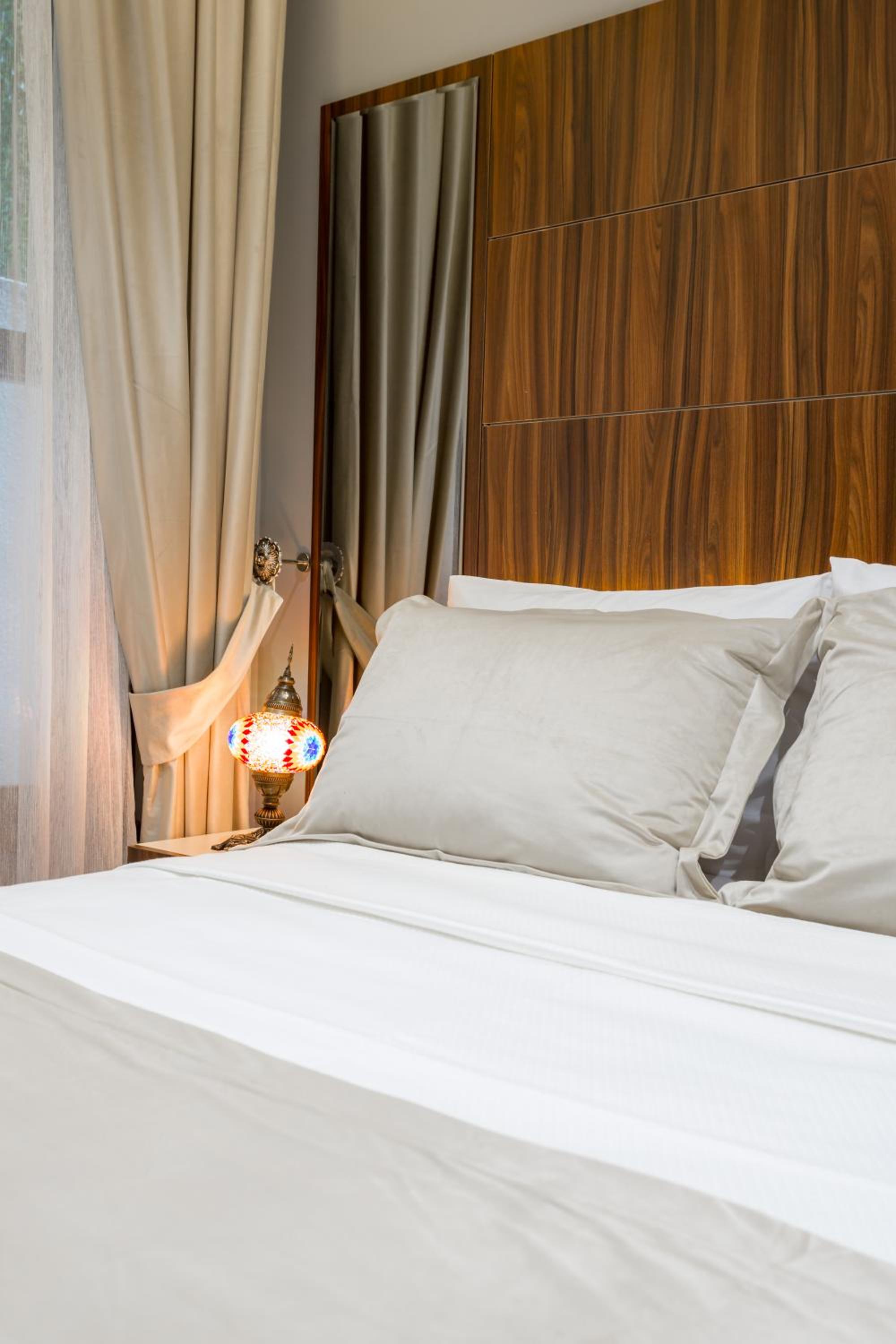 Dream Park Hotel - Image 12