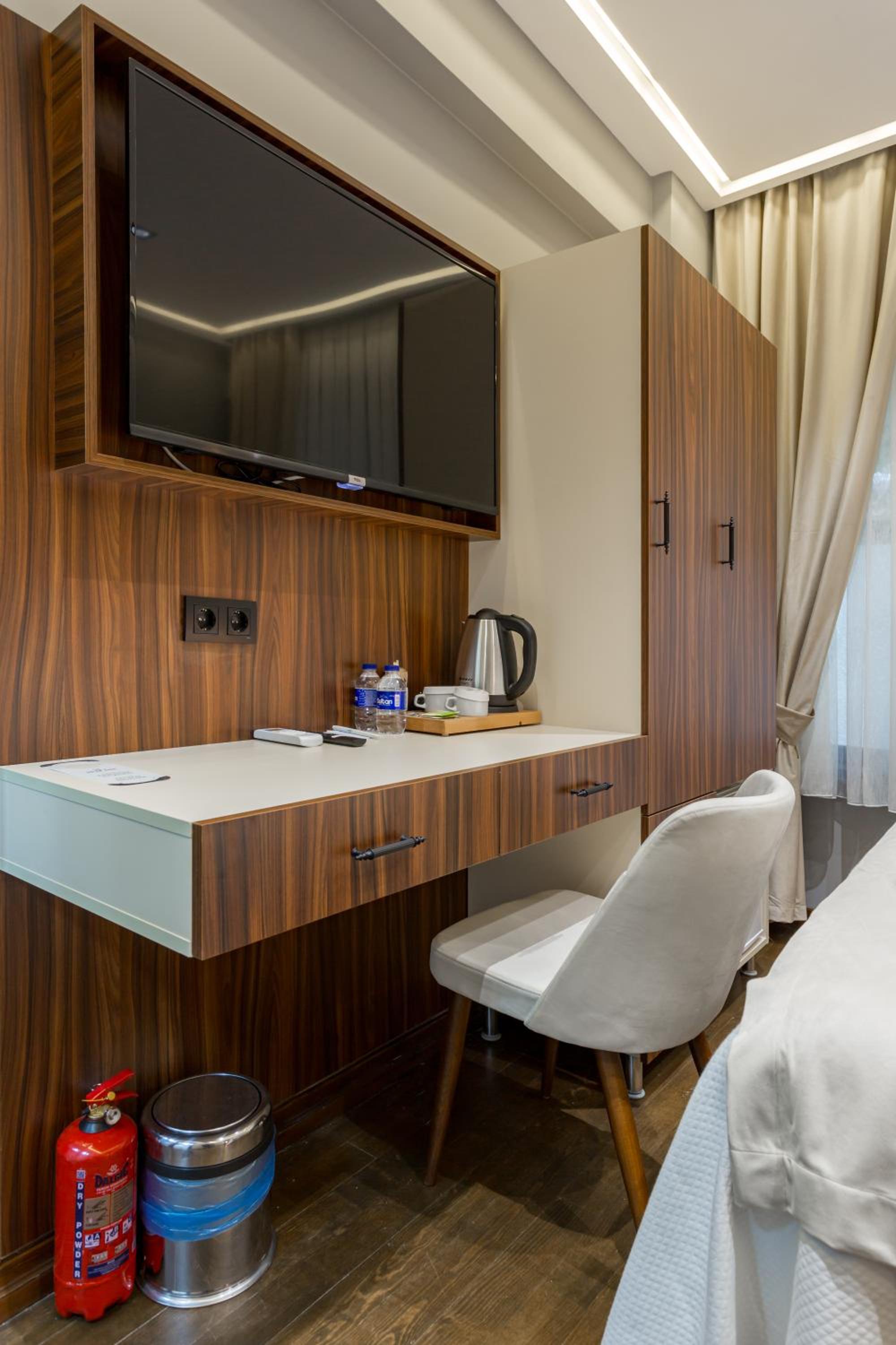 Dream Park Hotel - Image 23