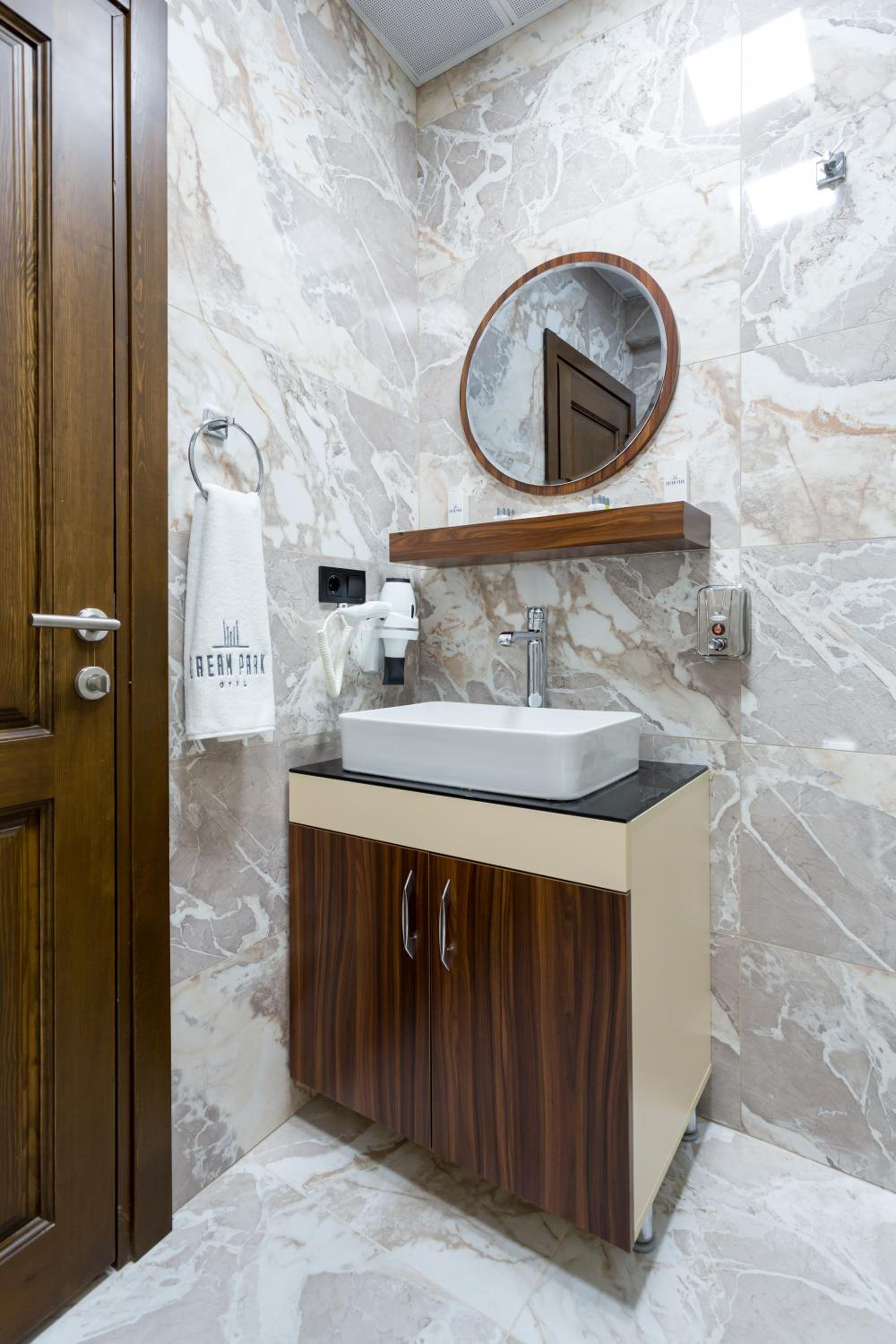 Dream Park Hotel - Image 28