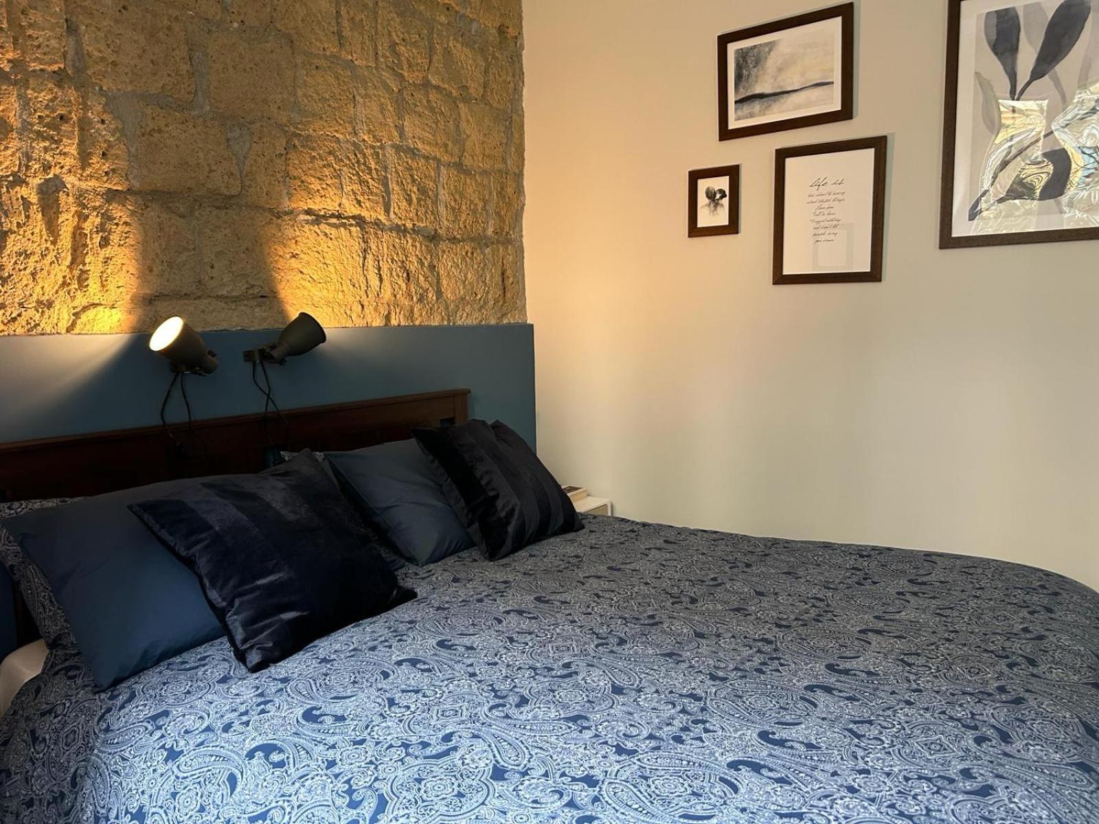 Mirea Apartments