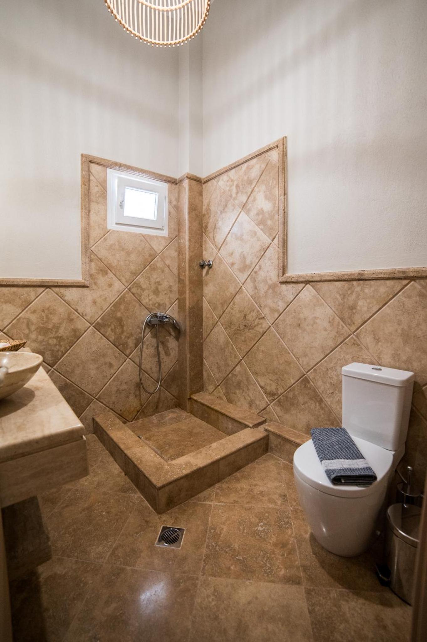 THEROS HOUSE photo 2