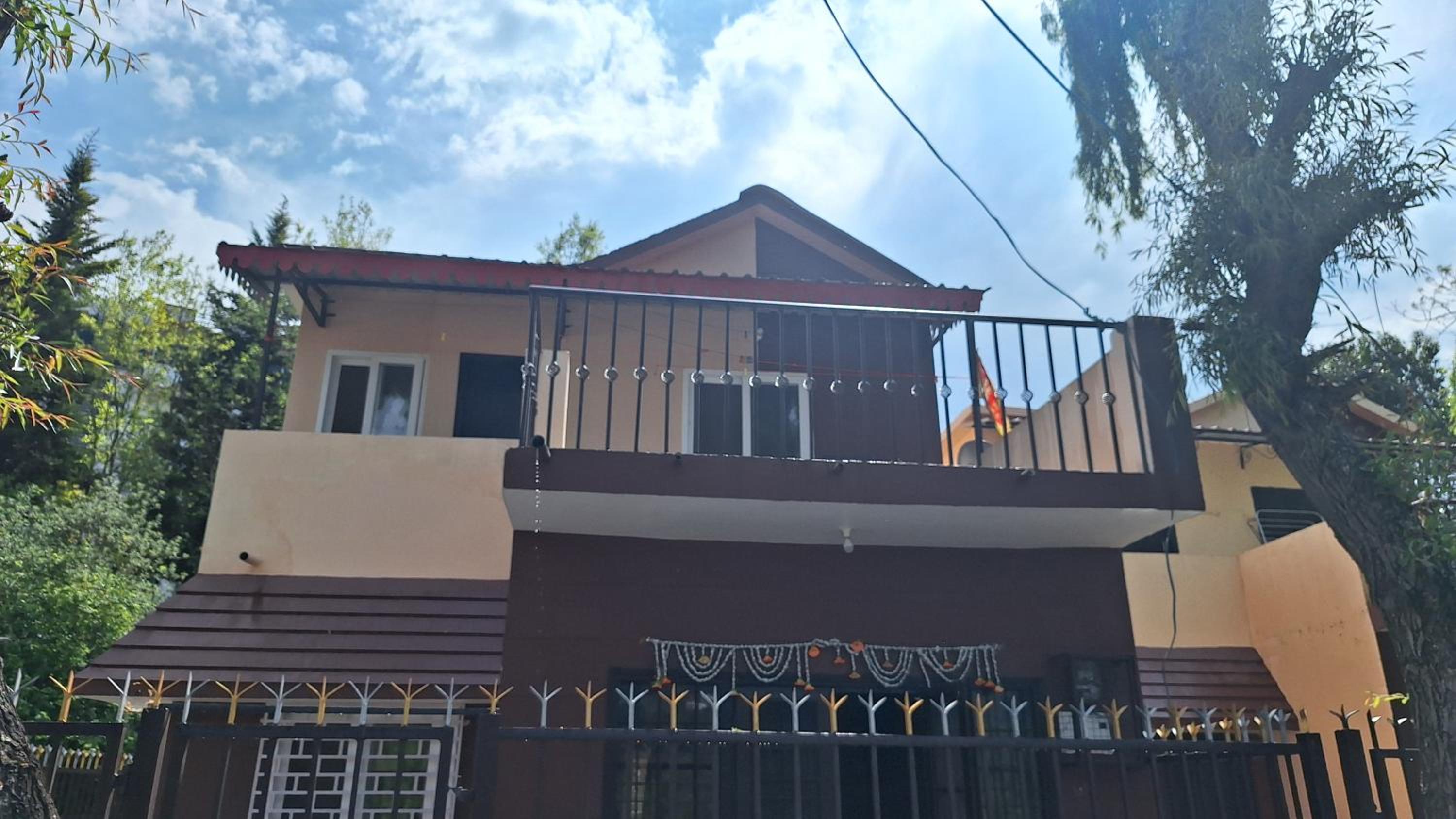 Pahadi Ghar