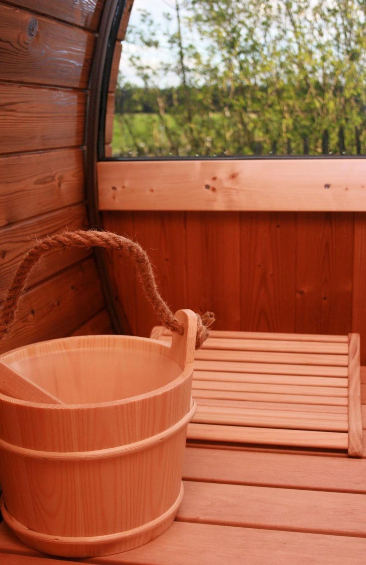 Die Idyllische - Ferienwohnung mit Garten und Sauna