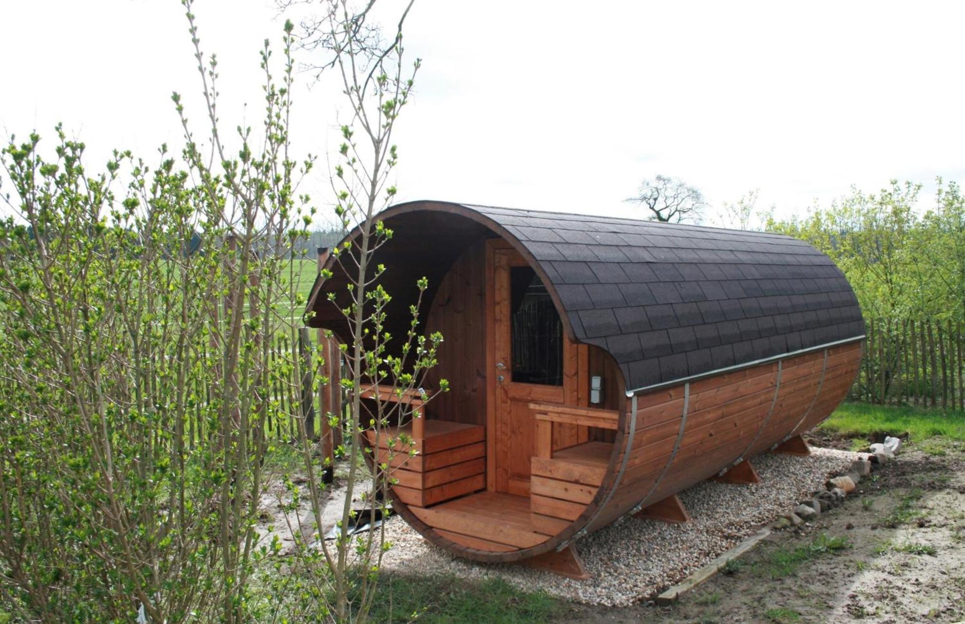 Die Idyllische - Ferienwohnung mit Garten und Sauna