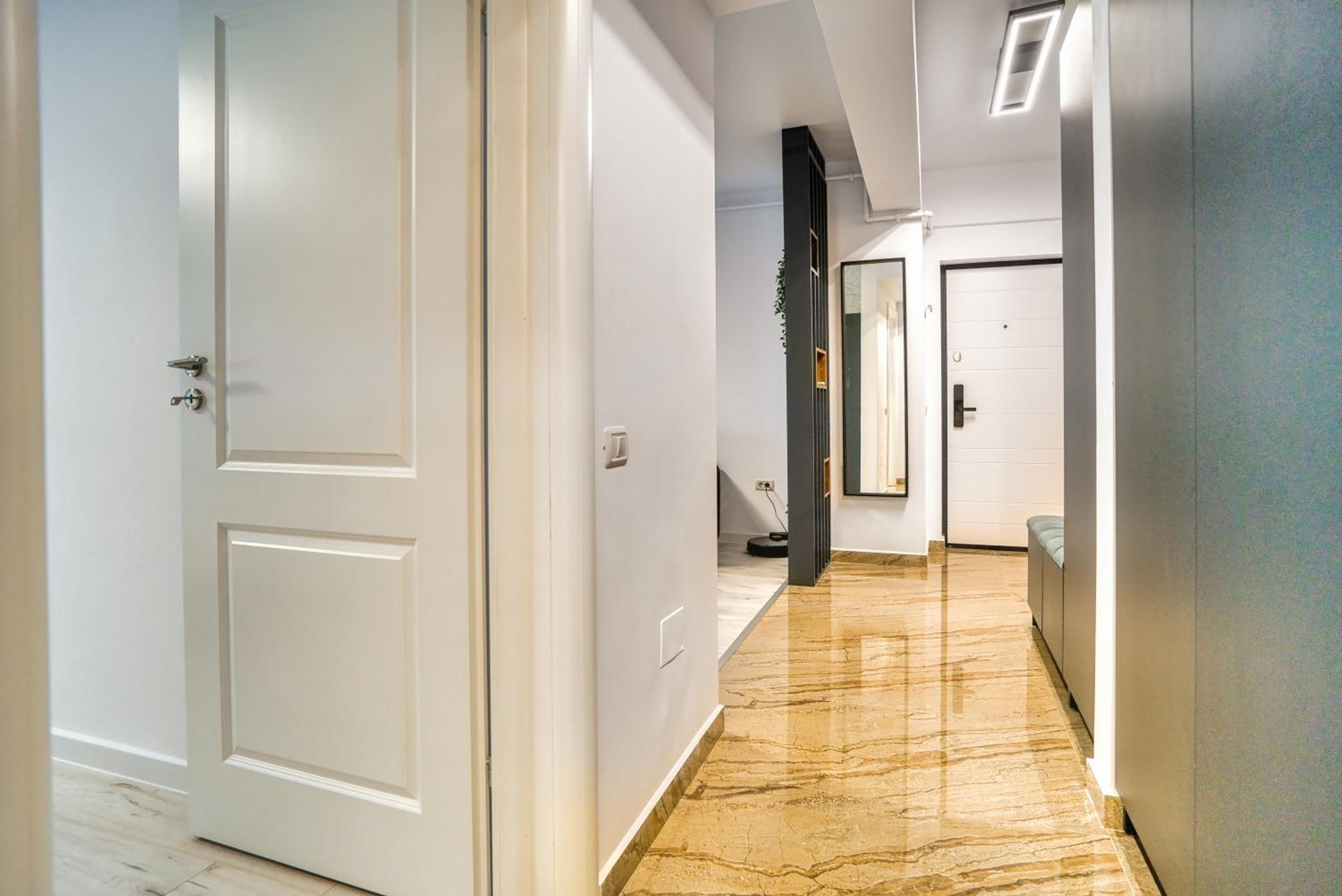 Stylish Central Apartments Near City Center view 2