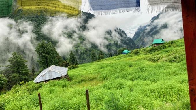 Snow mountain home stay & cafe view 4