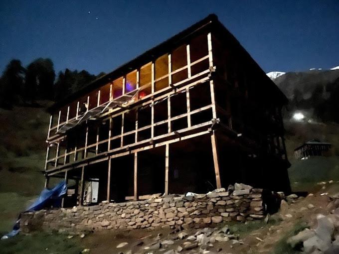 Snow mountain home stay & cafe view 5
