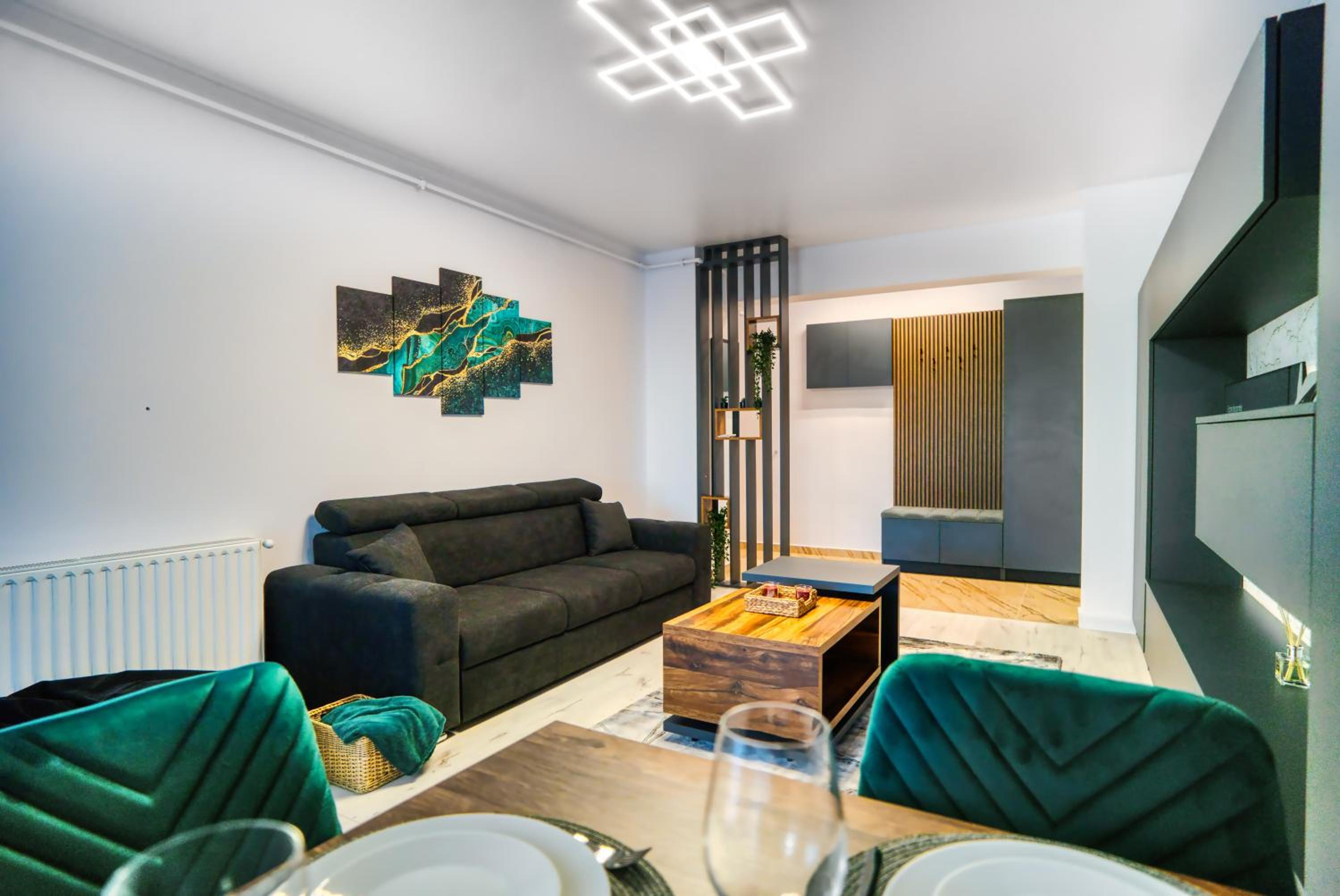 Stylish Central Apartments Near City Center view 3