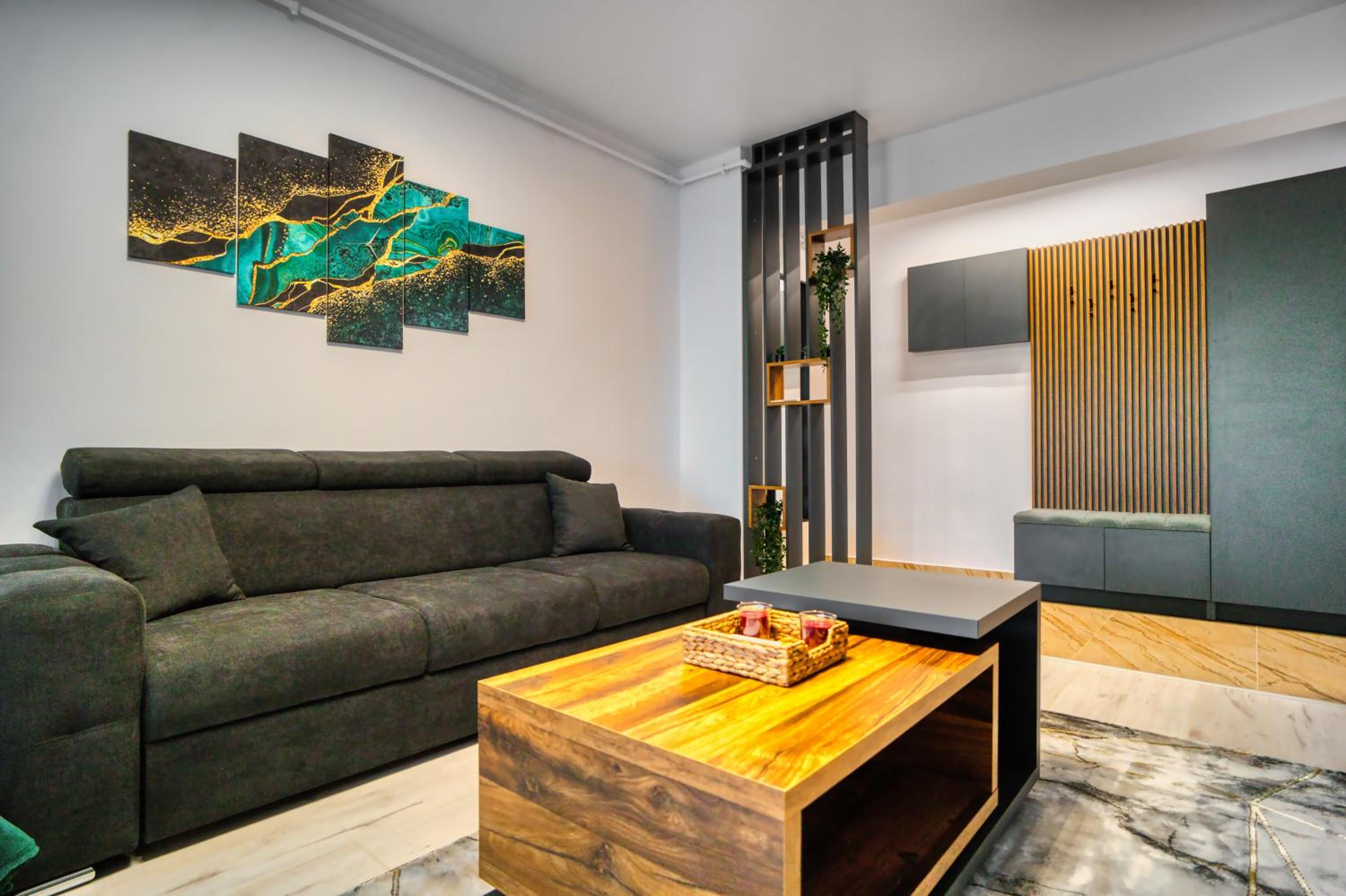 Stylish Central Apartments Near City Center view 4