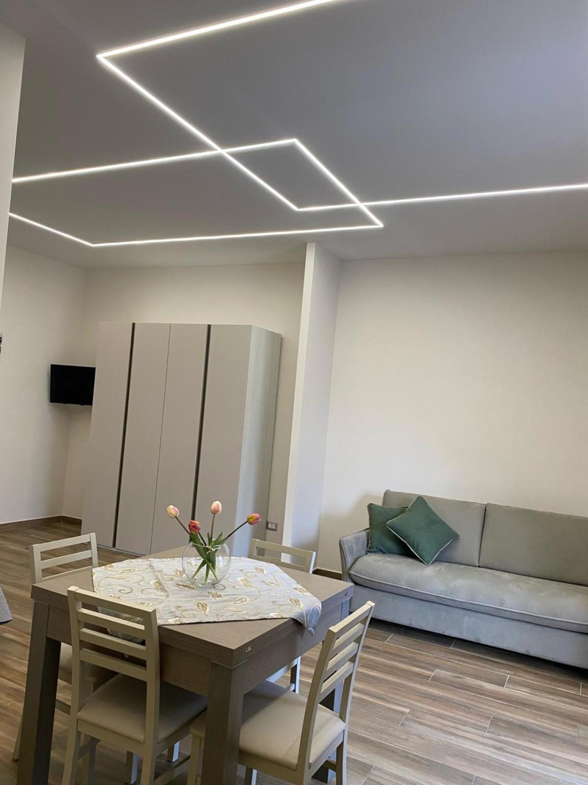 Villa Rose Apartments