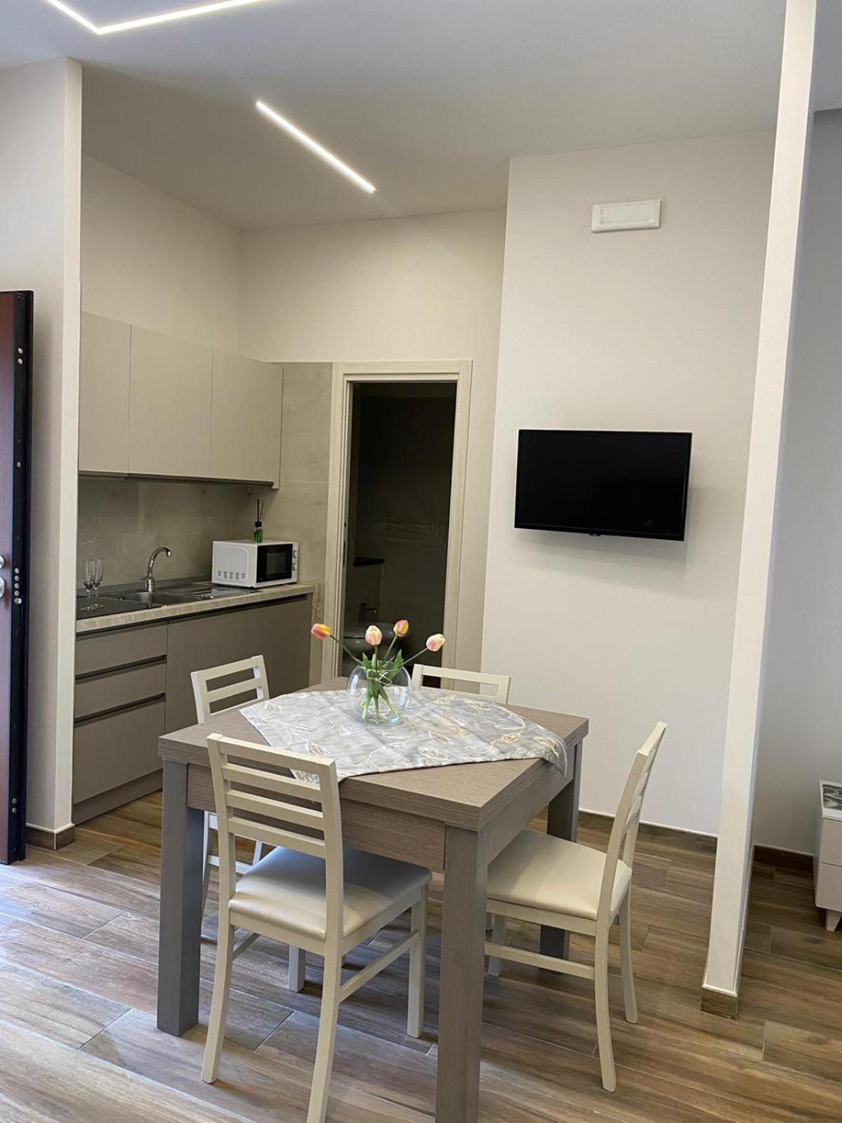 Villa Rose Apartments