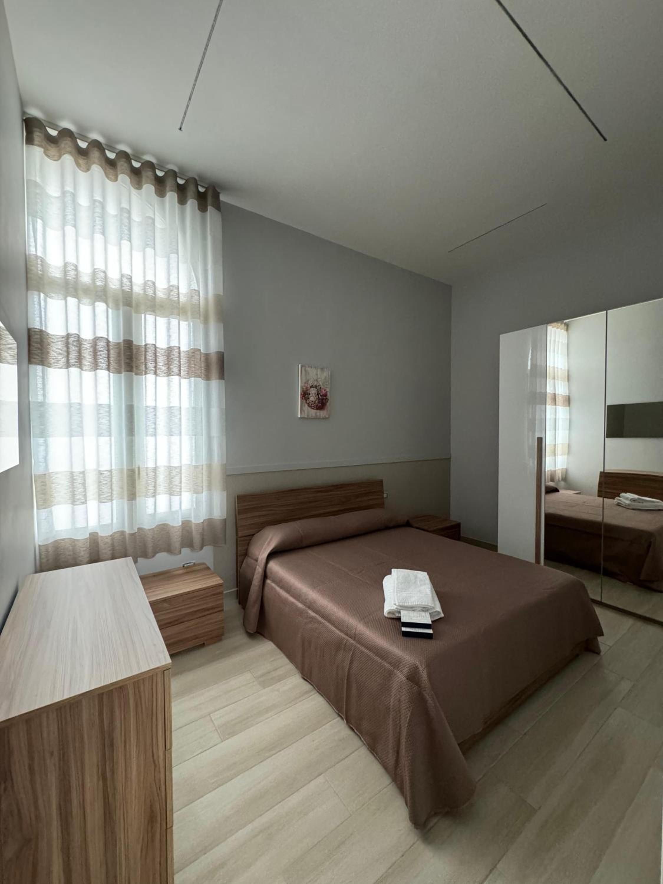 Villa Rose Apartments