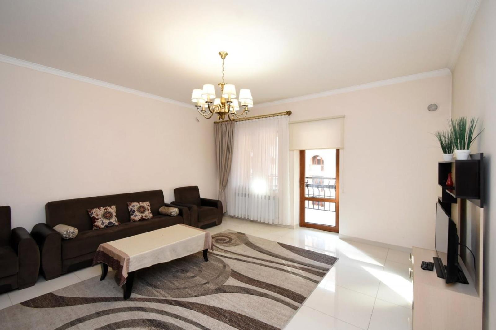 Northern Avenue, 2 bedrooms Luxury, New Renovated apartment HH666