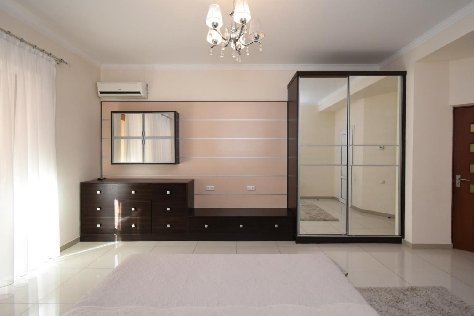 Northern Avenue, 2 bedrooms Luxury, New Renovated apartment HH666