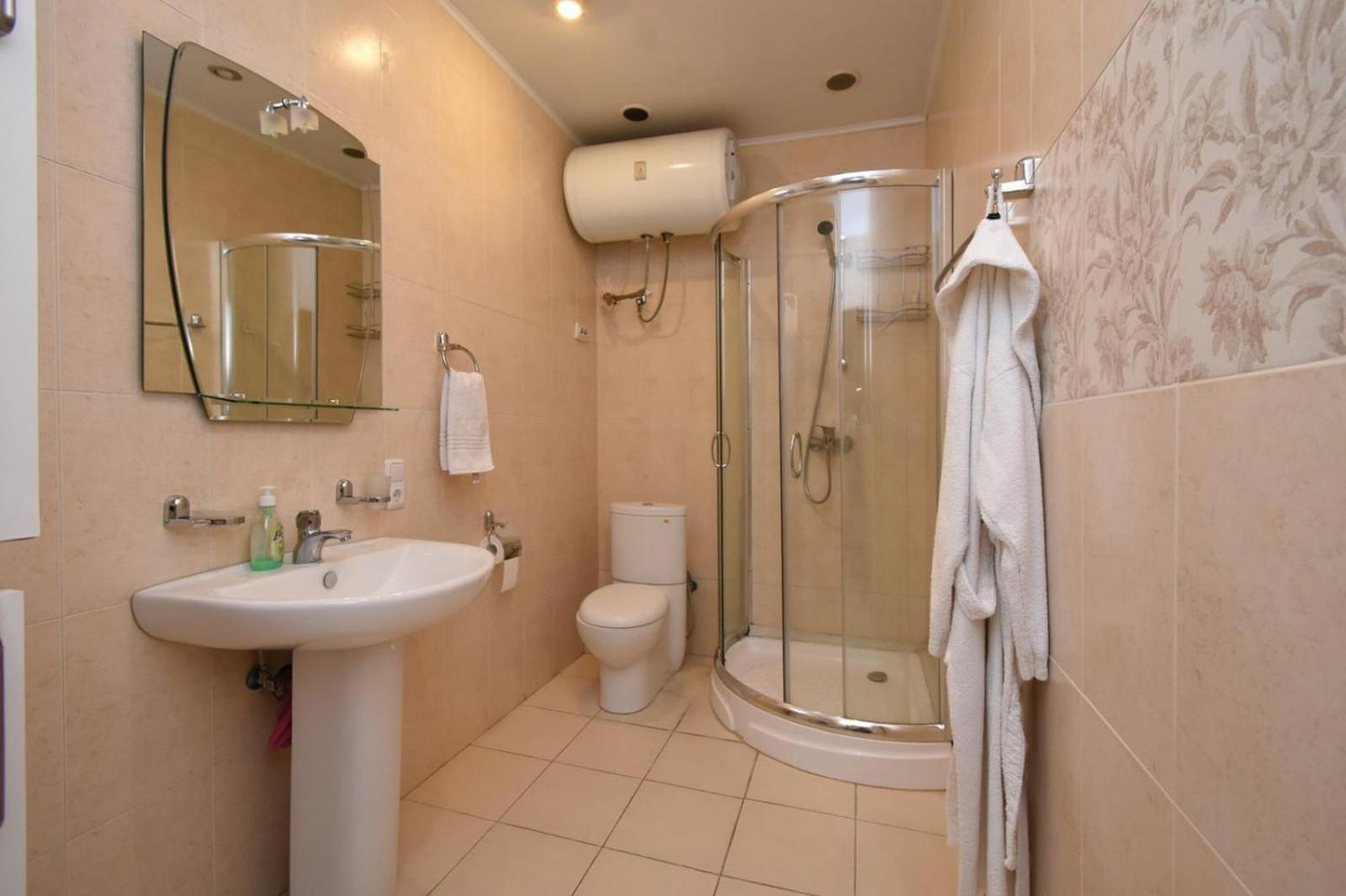 Northern Avenue, 2 bedrooms Luxury, New Renovated apartment HH666