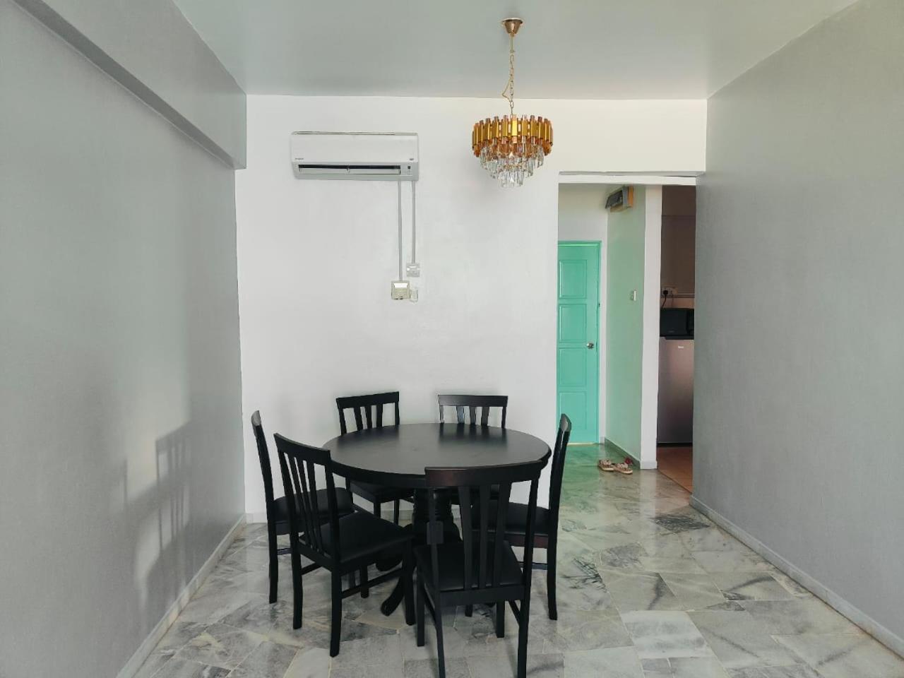 GLORY BEACH 3BR Apartments with SEA VIEW photo 5