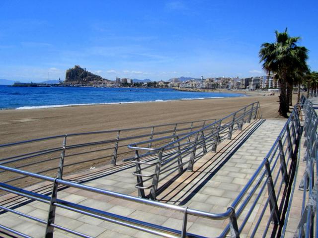 Frente al mar