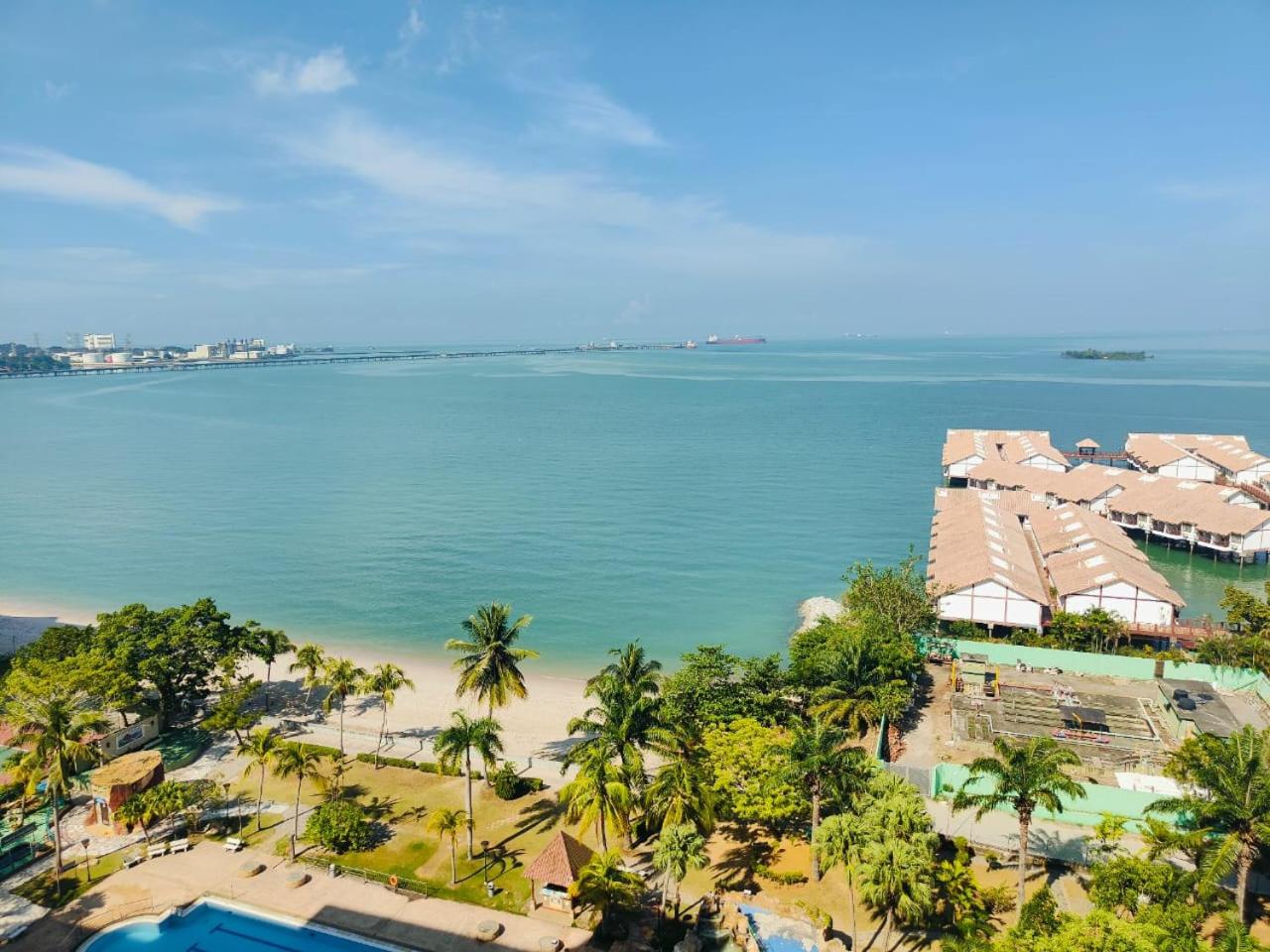 GLORY BEACH 3BR Apartments with SEA VIEW photo 2