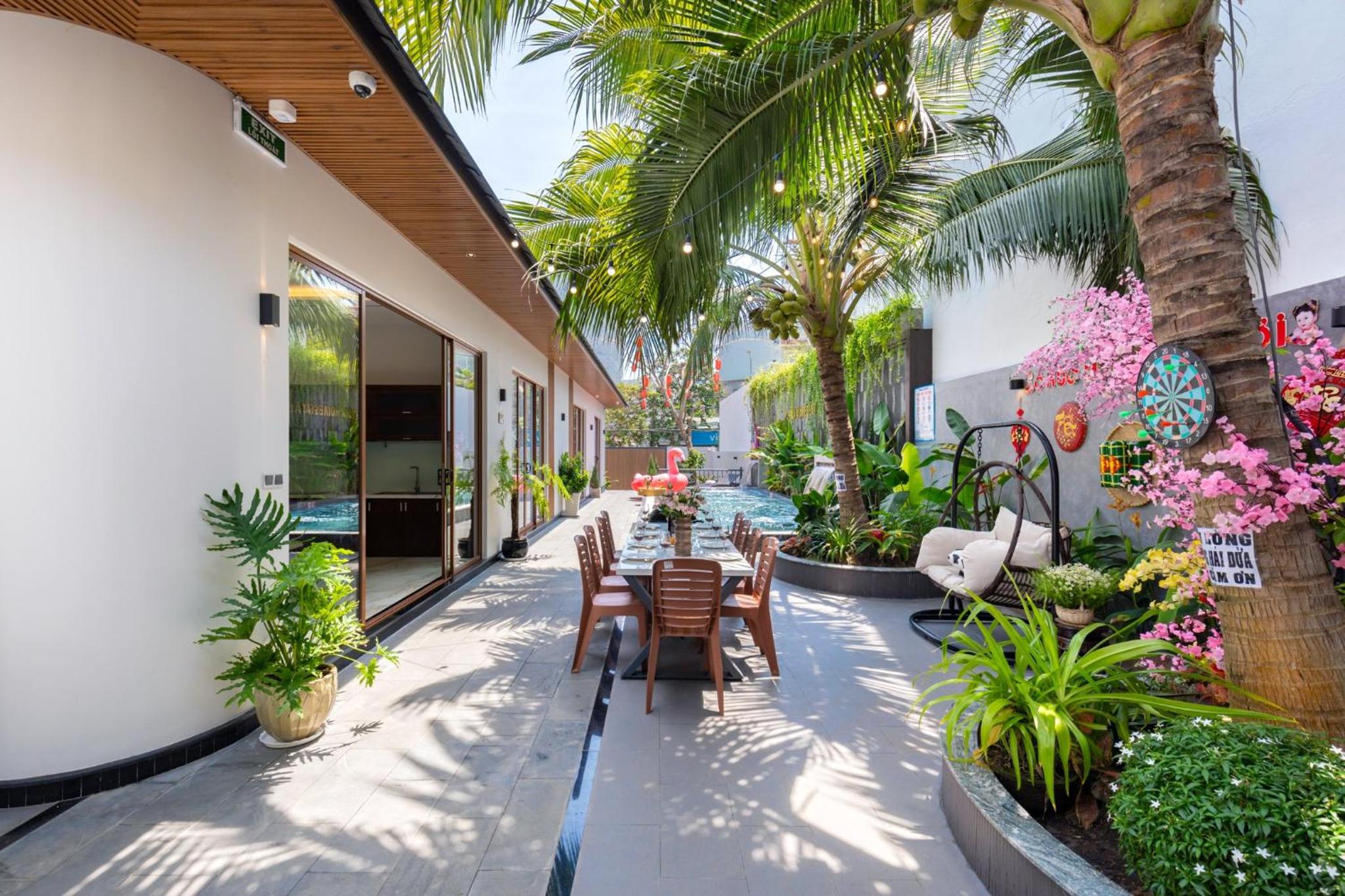 OSAKA HOMESTAY - Villa Hồ Bơi Mới - 5 Phòng Gần Biển view 2