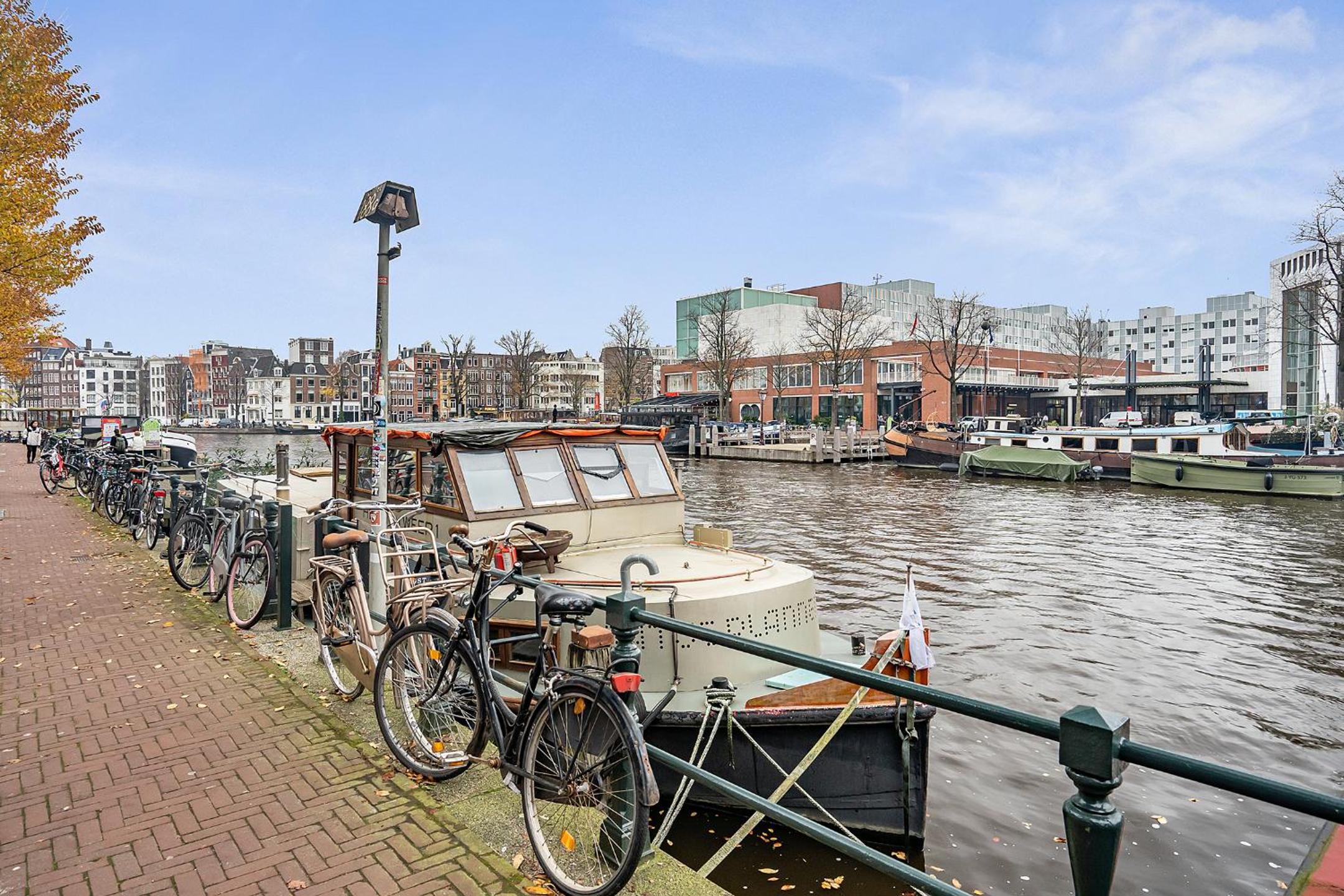 Amstel Houseboat studio right across the Opera photo 3