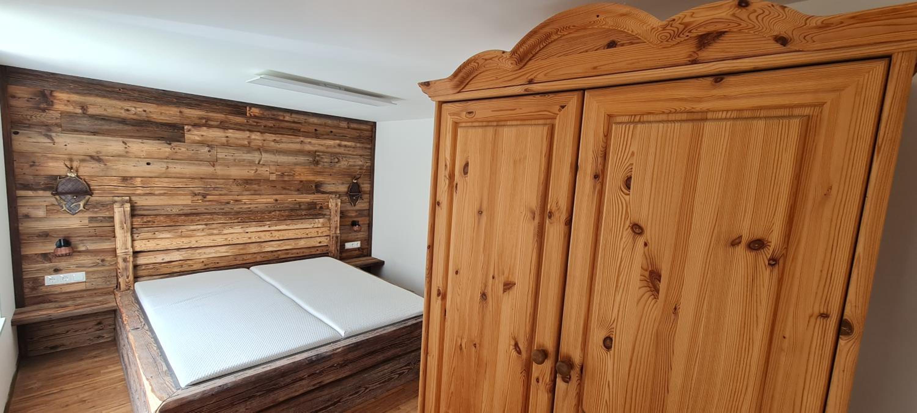 Gastehaus Hirschstein - Hochwertige Ferienwohnung in sehr ruhiger Lage direkt am Fluss Goltzsch - Property Image 18