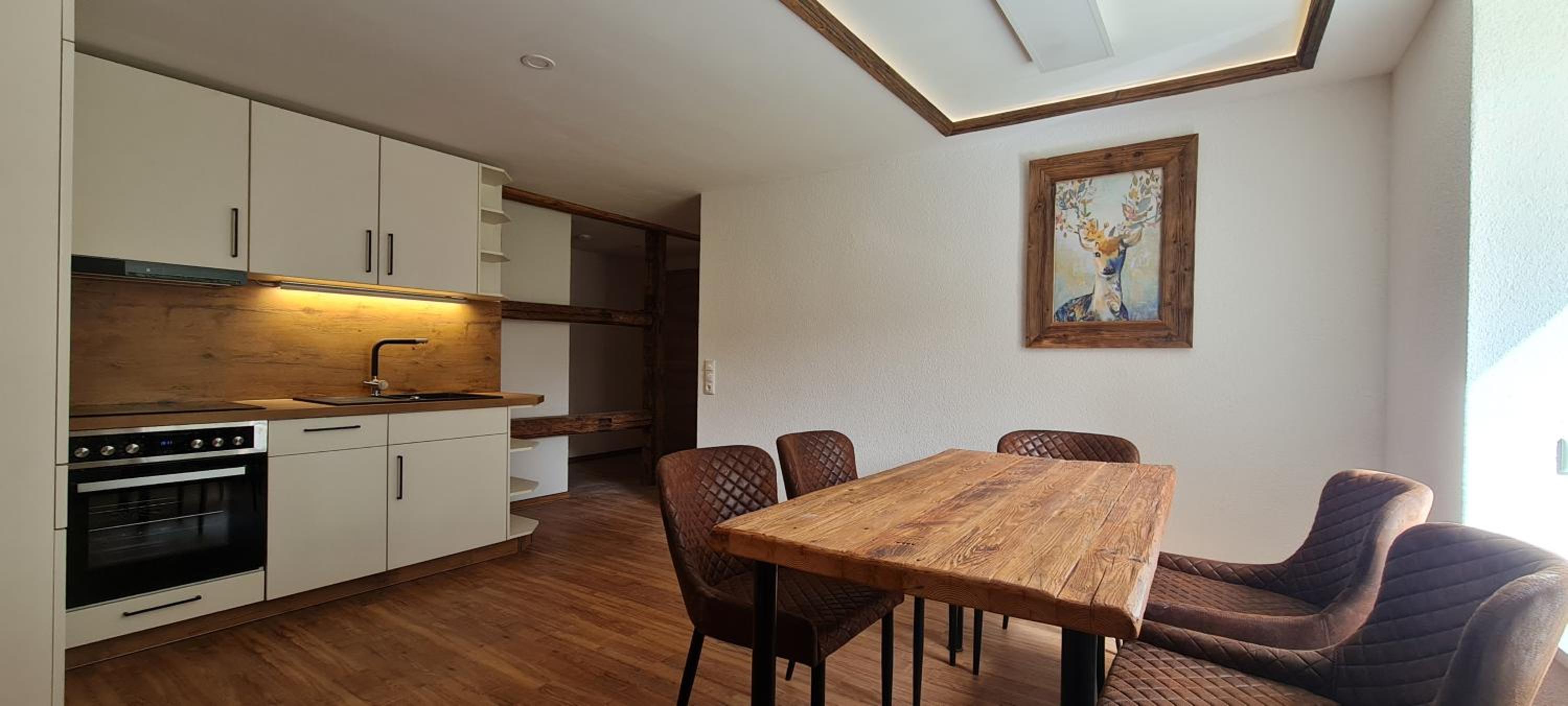 Gastehaus Hirschstein - Hochwertige Ferienwohnung in sehr ruhiger Lage direkt am Fluss Goltzsch - Property Image 2