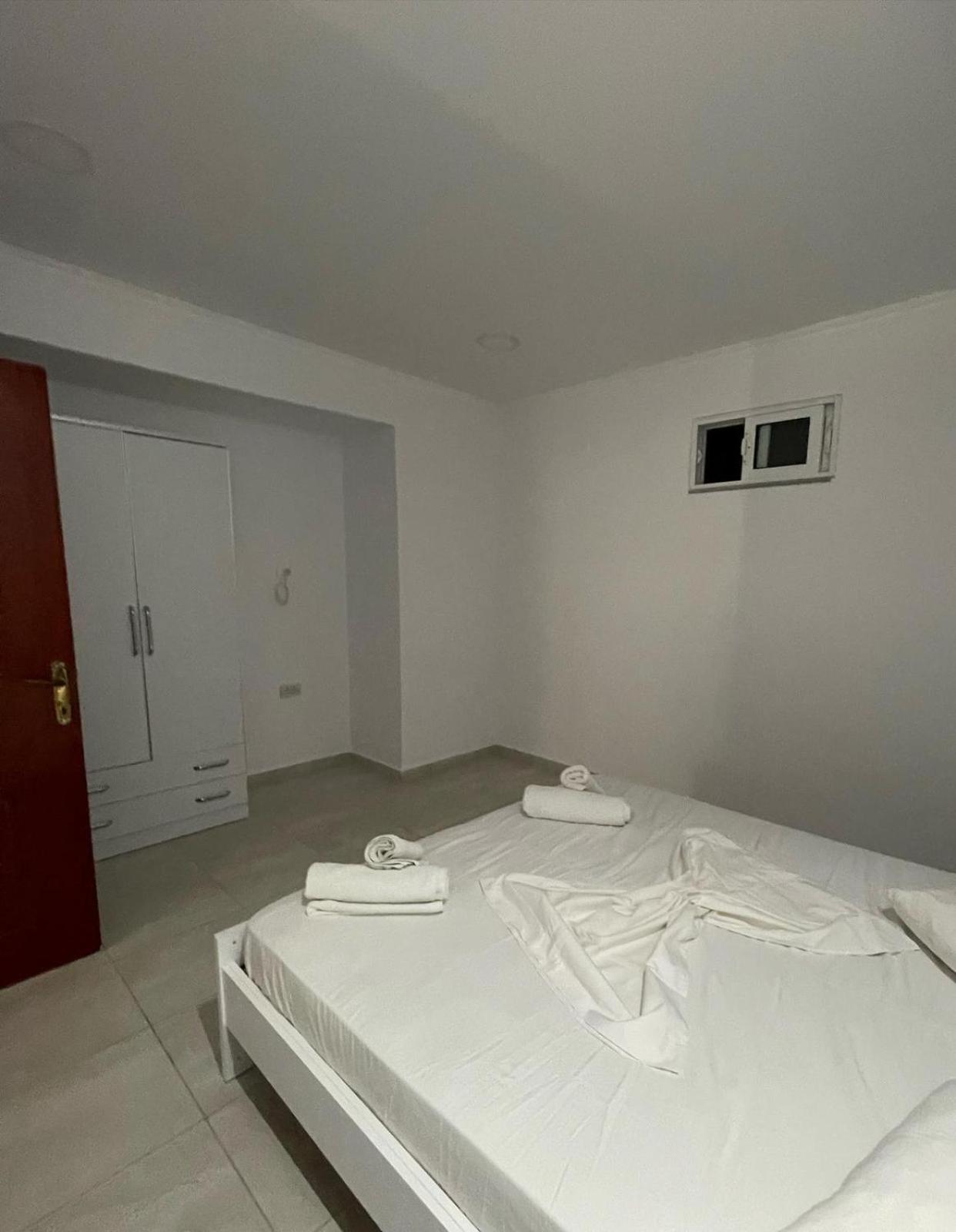 Dauti Apartments