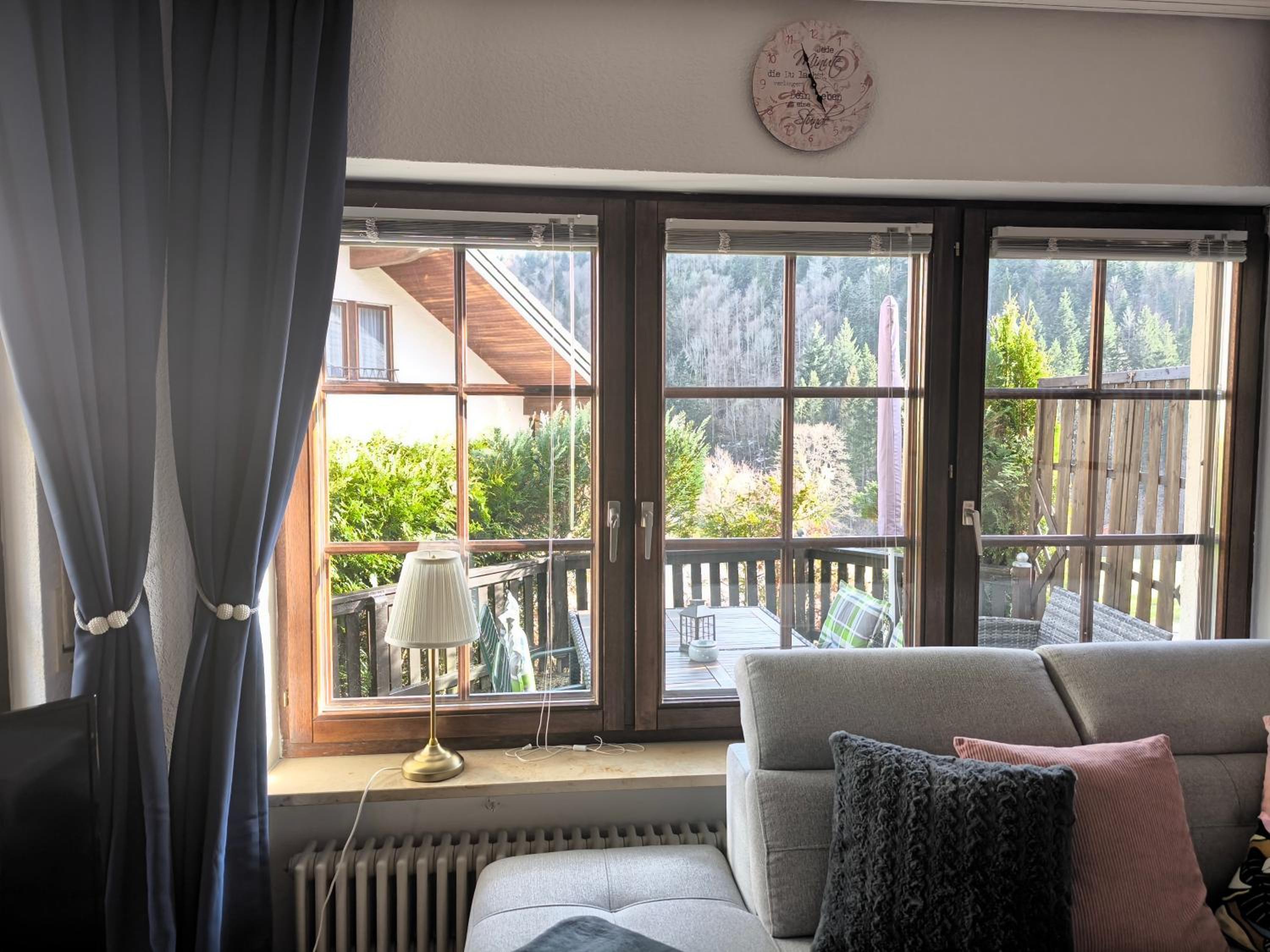Fewo Zeus mit großer eingezäunter Terrasse