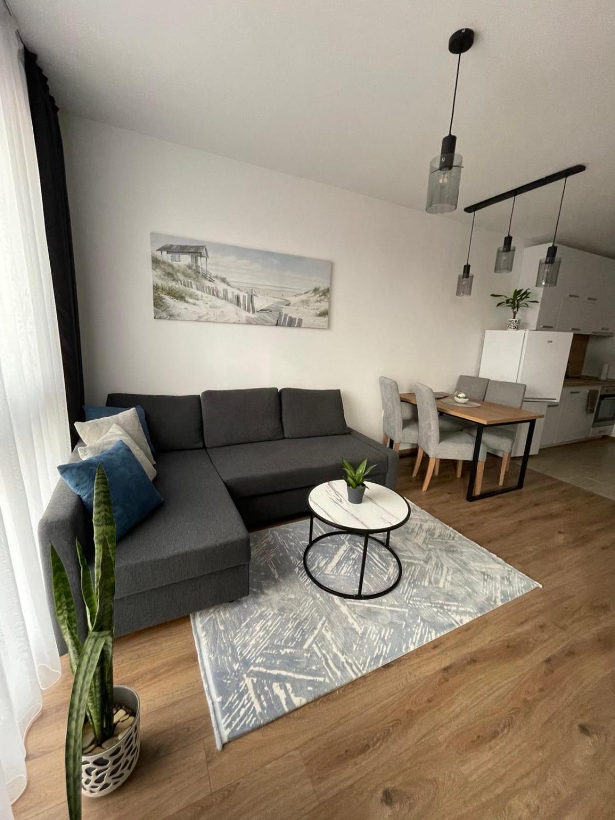 SUNNY STUDIO AZUR
