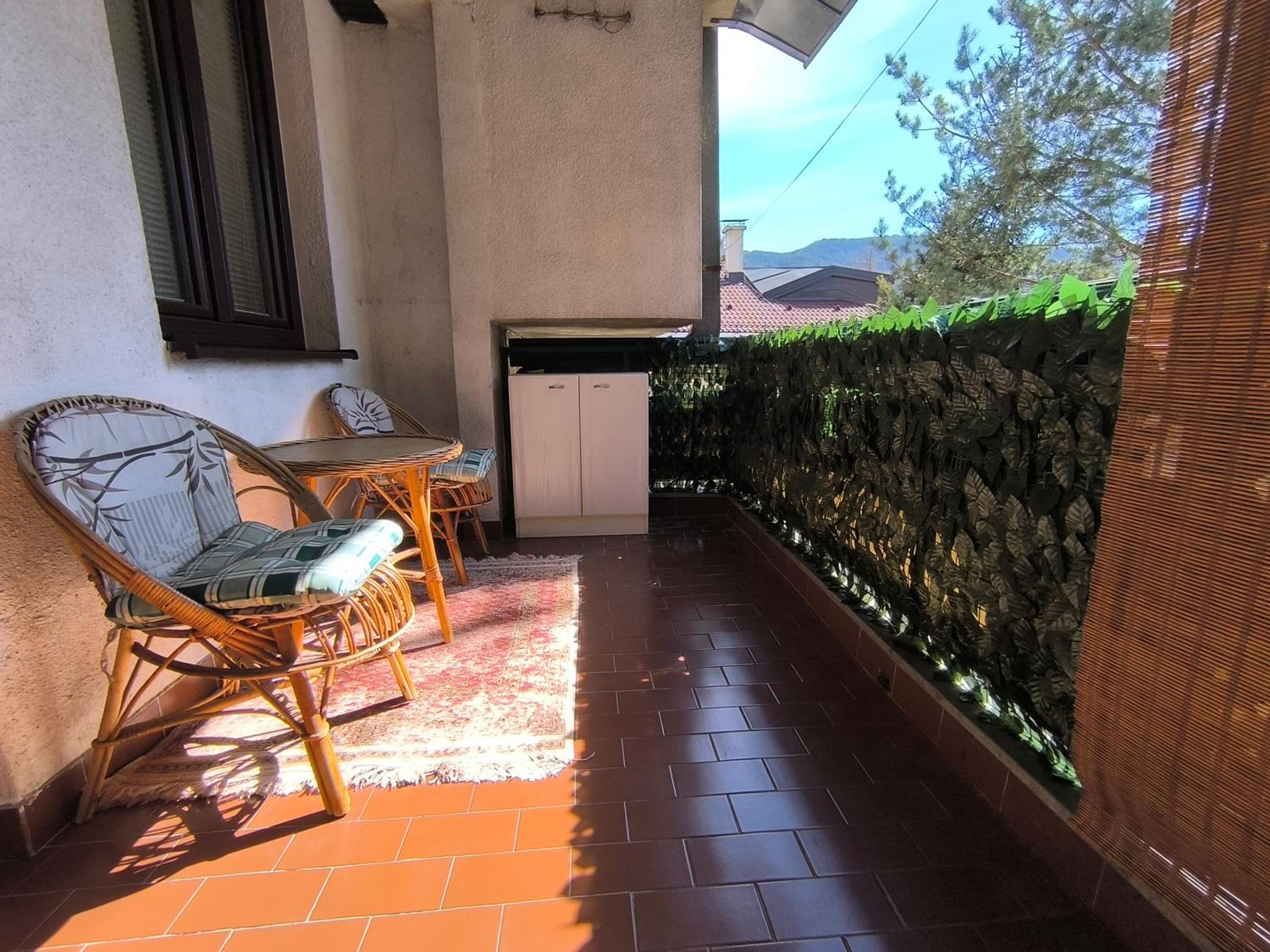 Grand Duplex Suite with Free Parking - Heart of Old Town