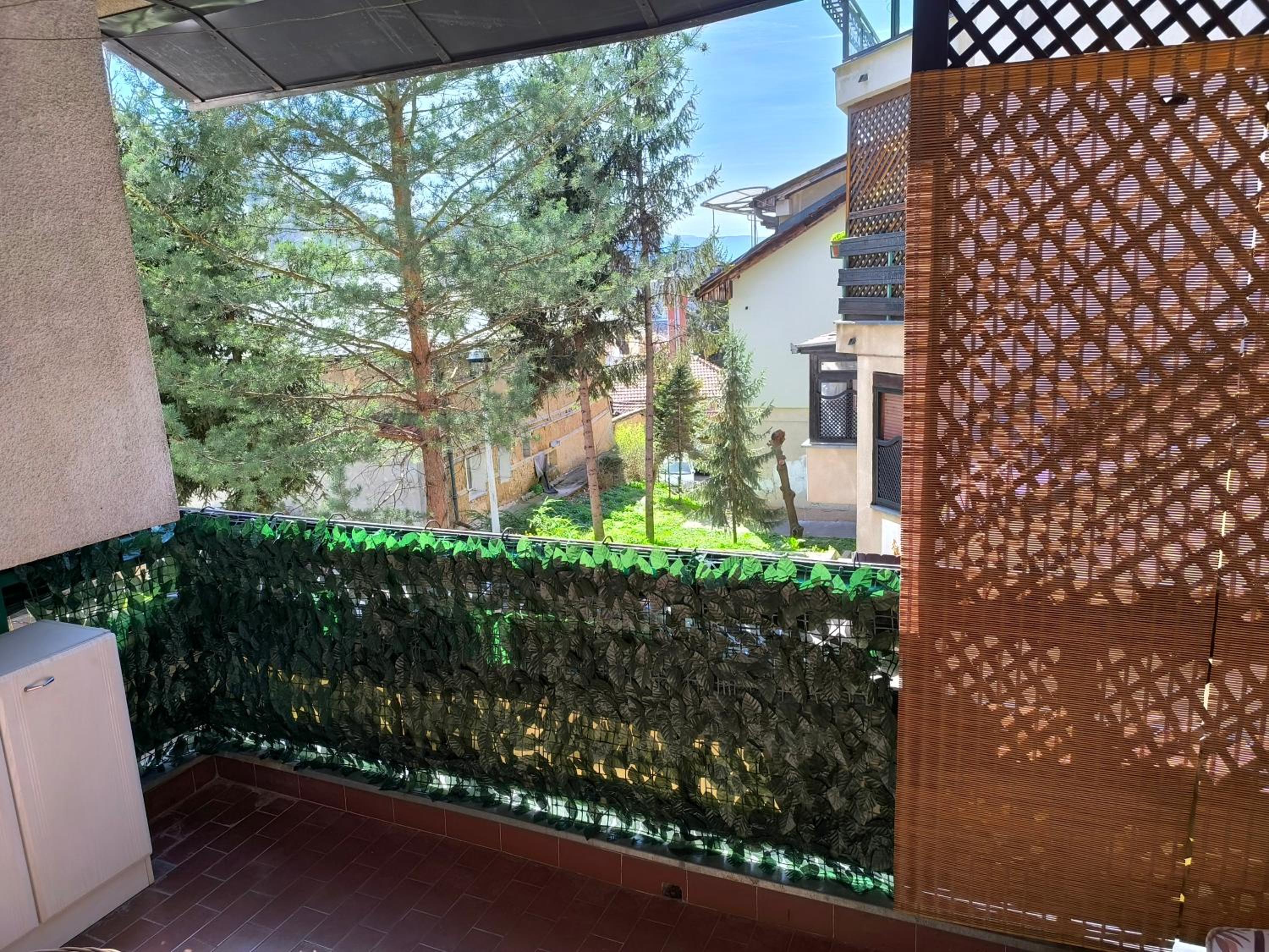 Grand Duplex Suite with Free Parking - Heart of Old Town